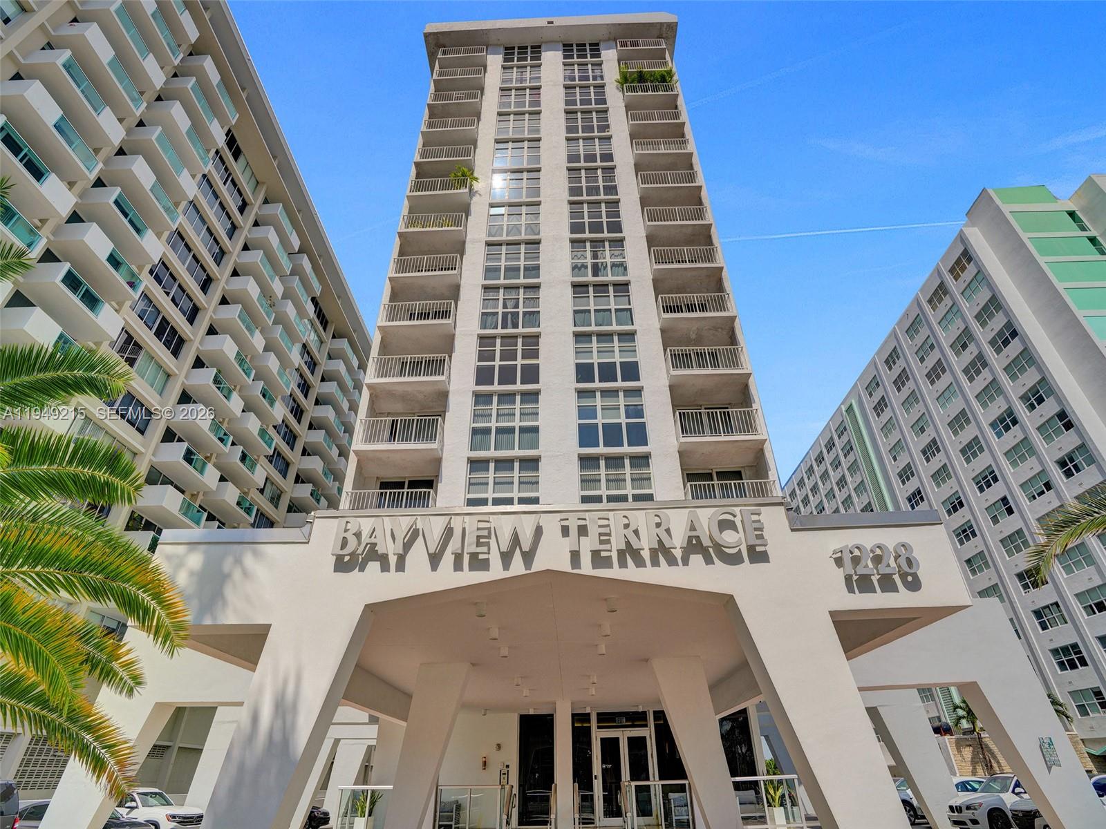 BAYVIEW TERR CONDO - Residential