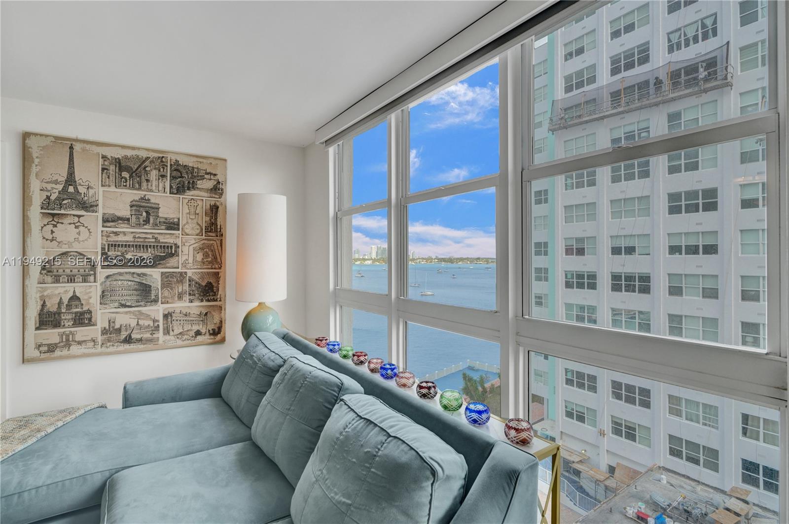 BAYVIEW TERR CONDO - Residential