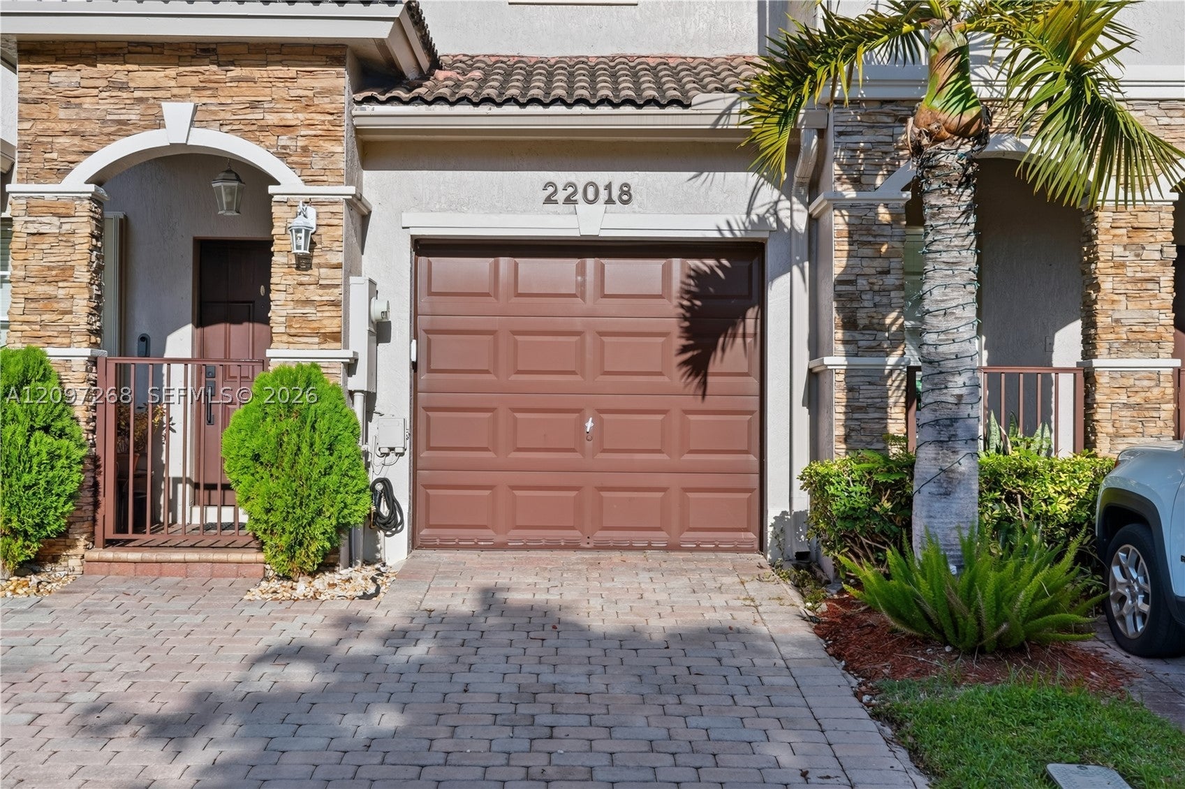 View photos, virtual tours, details... 22018 SW 93rd Pl