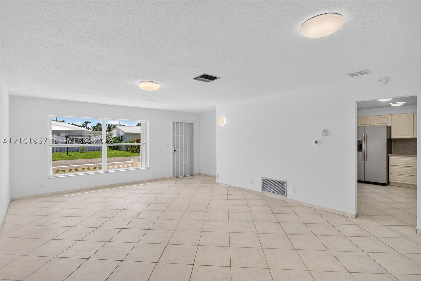 341 NW 25th Ct