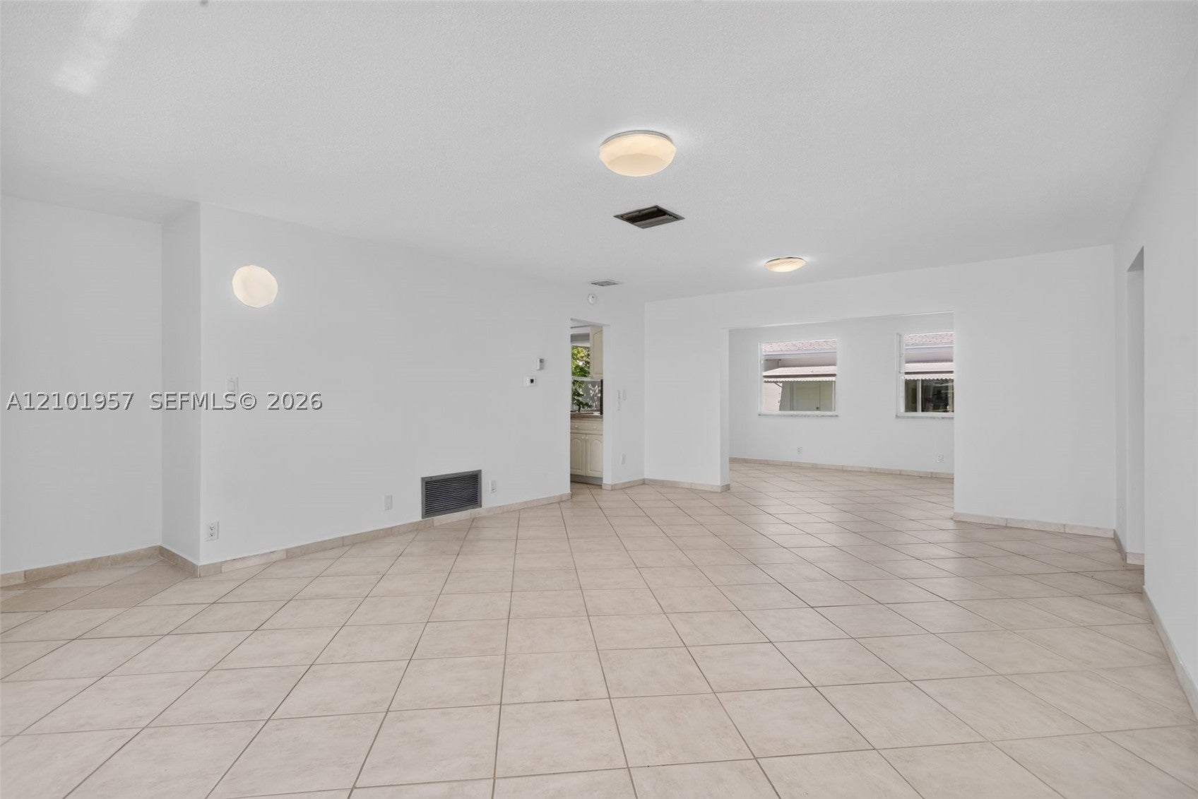 341 NW 25th Ct