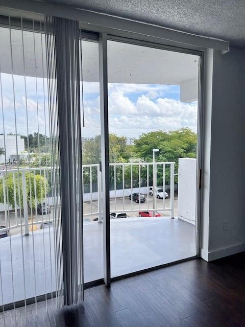 MONTECARLO CONDO - Residential Lease