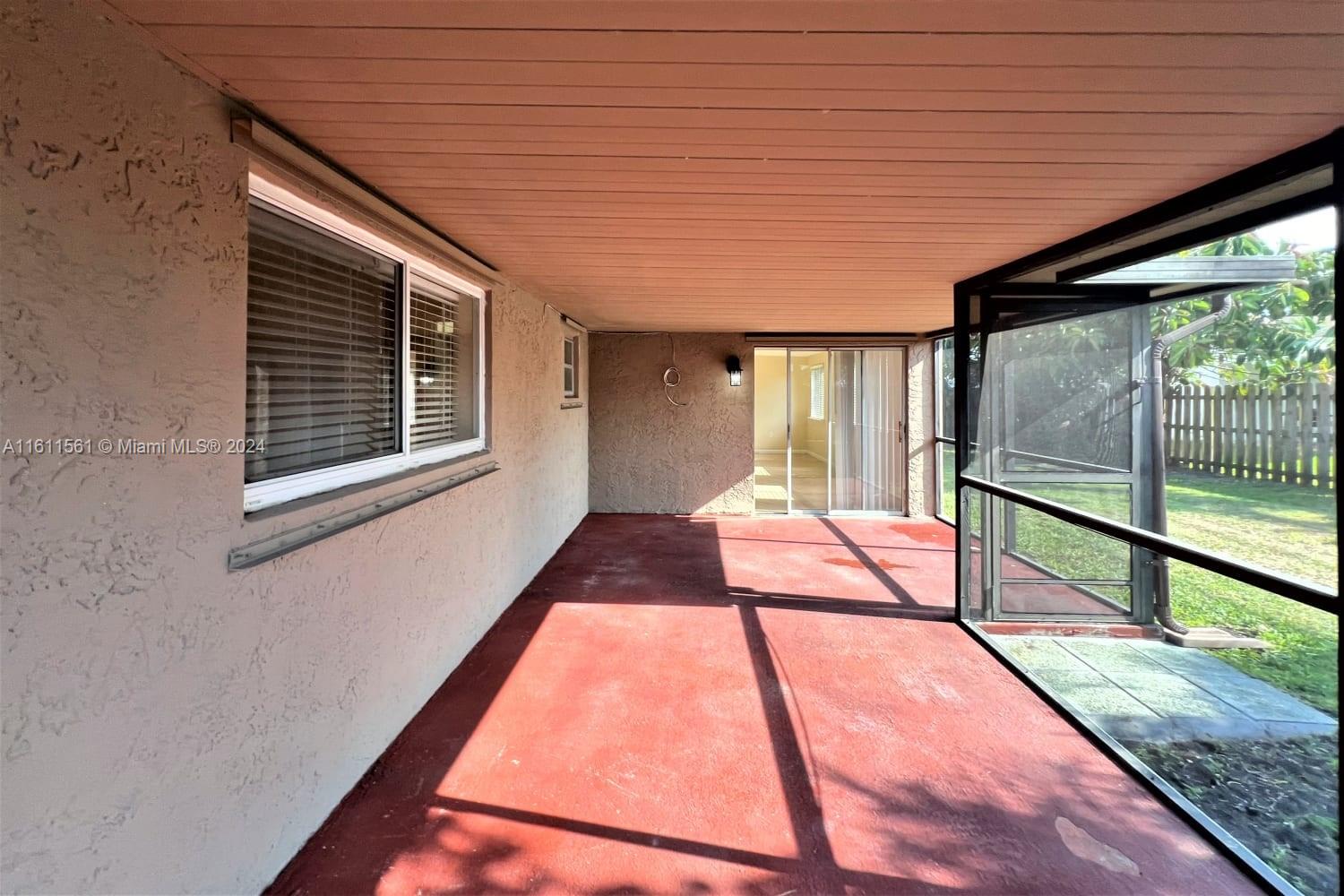 SUNRISE GOLF VILLAGE SEC - Residential Lease