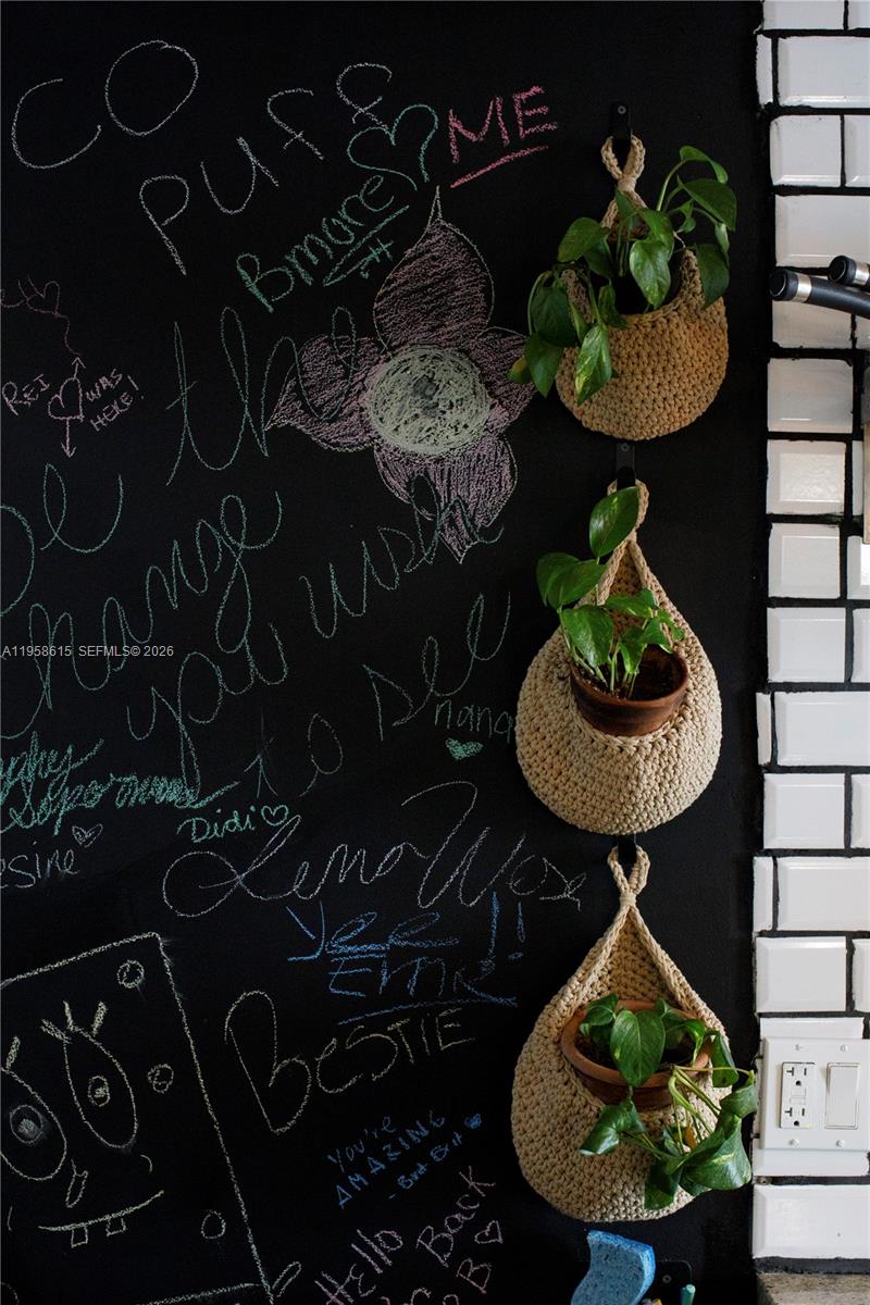 LATITUDE ON THE RIVER - Residential