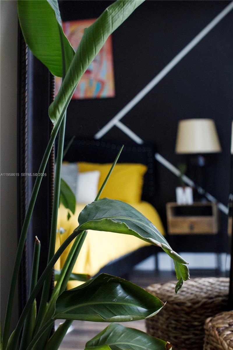 LATITUDE ON THE RIVER - Residential