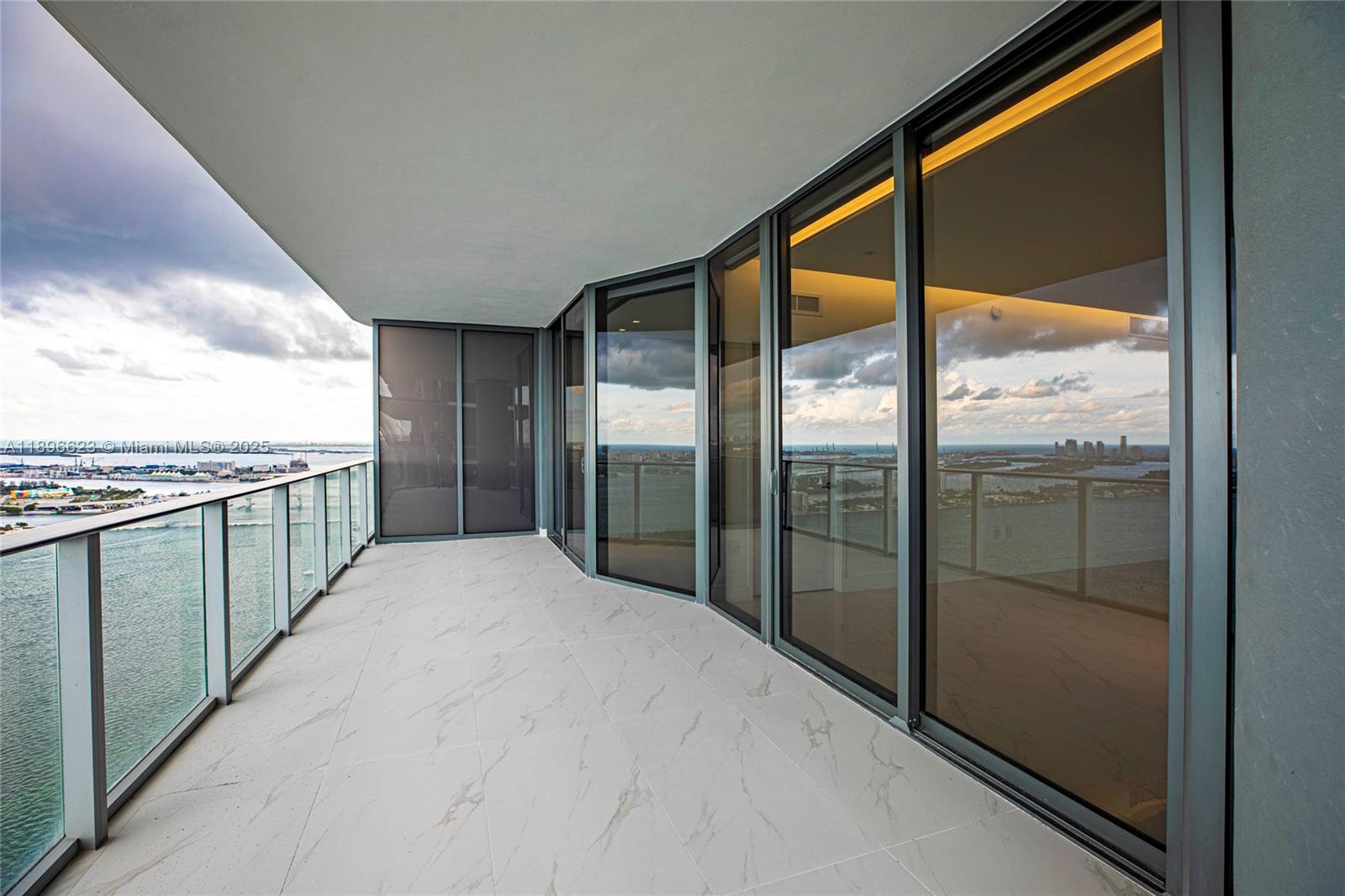 Aria Reserve Miami - Residential