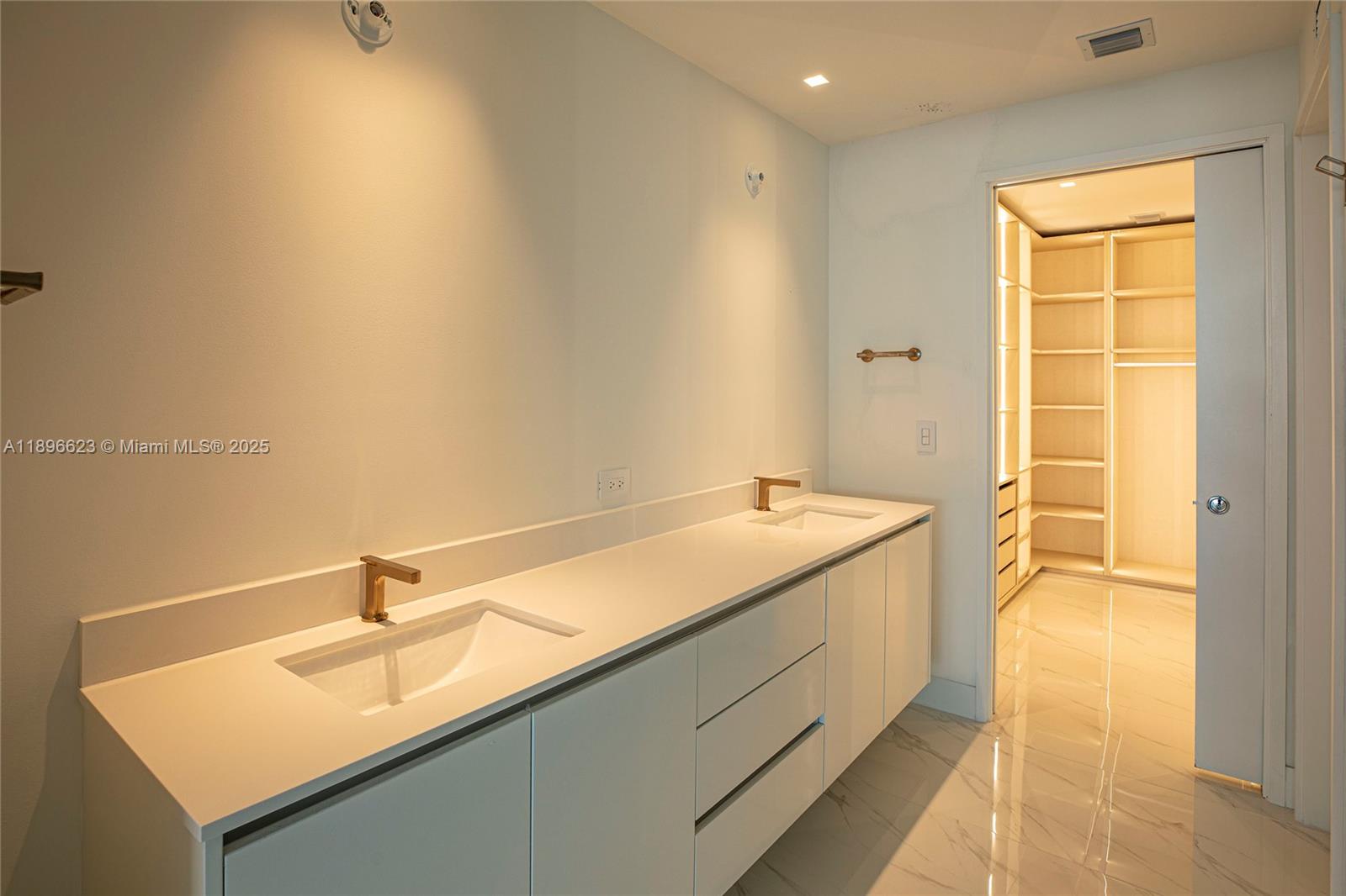 Aria Reserve Miami - Residential