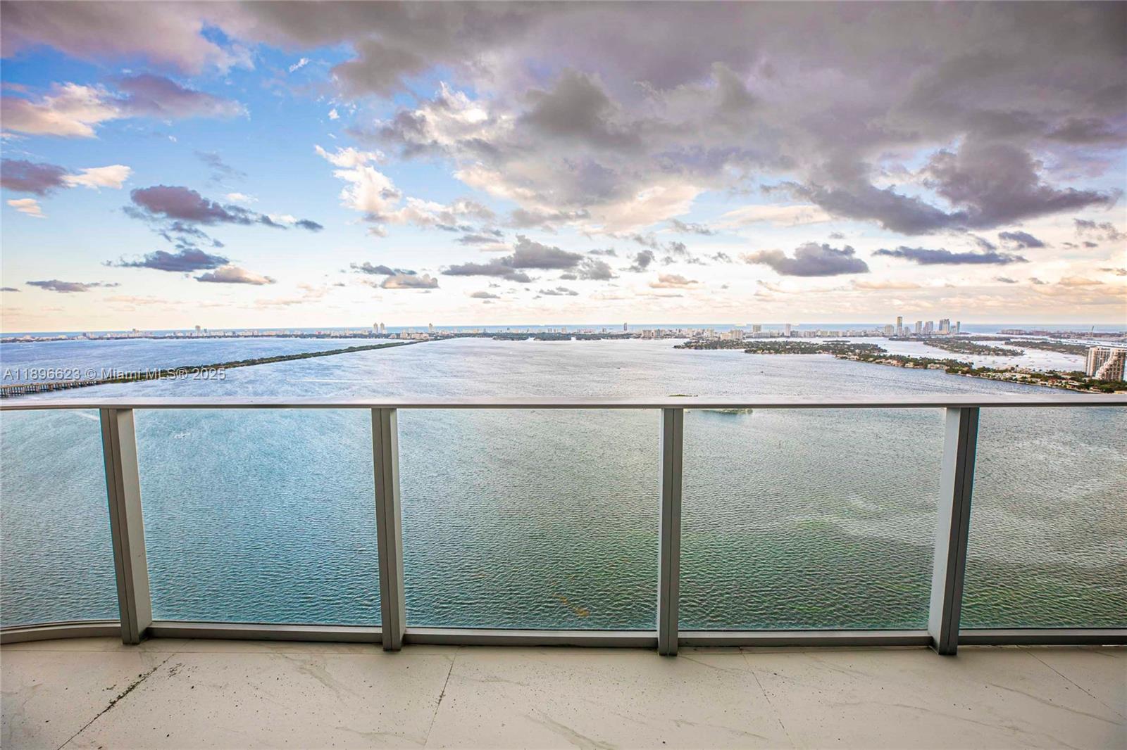 Aria Reserve Miami - Residential