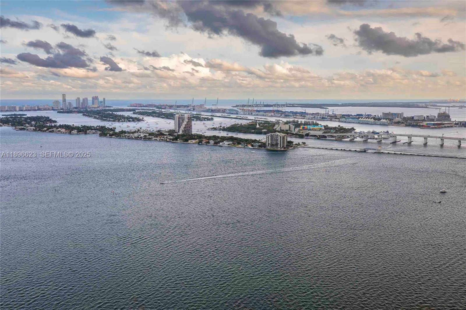 Aria Reserve Miami - Residential