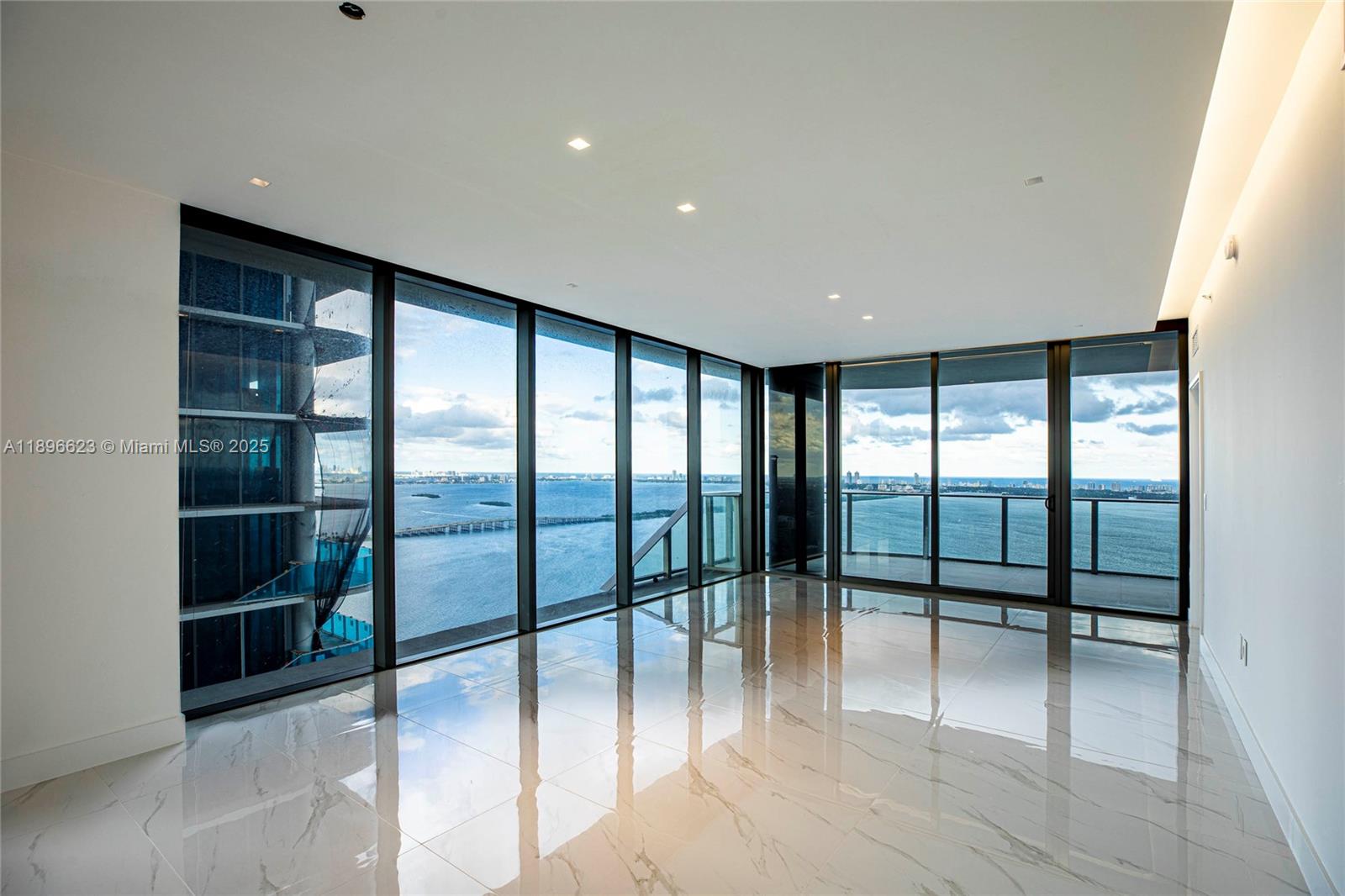 Aria Reserve Miami - Residential