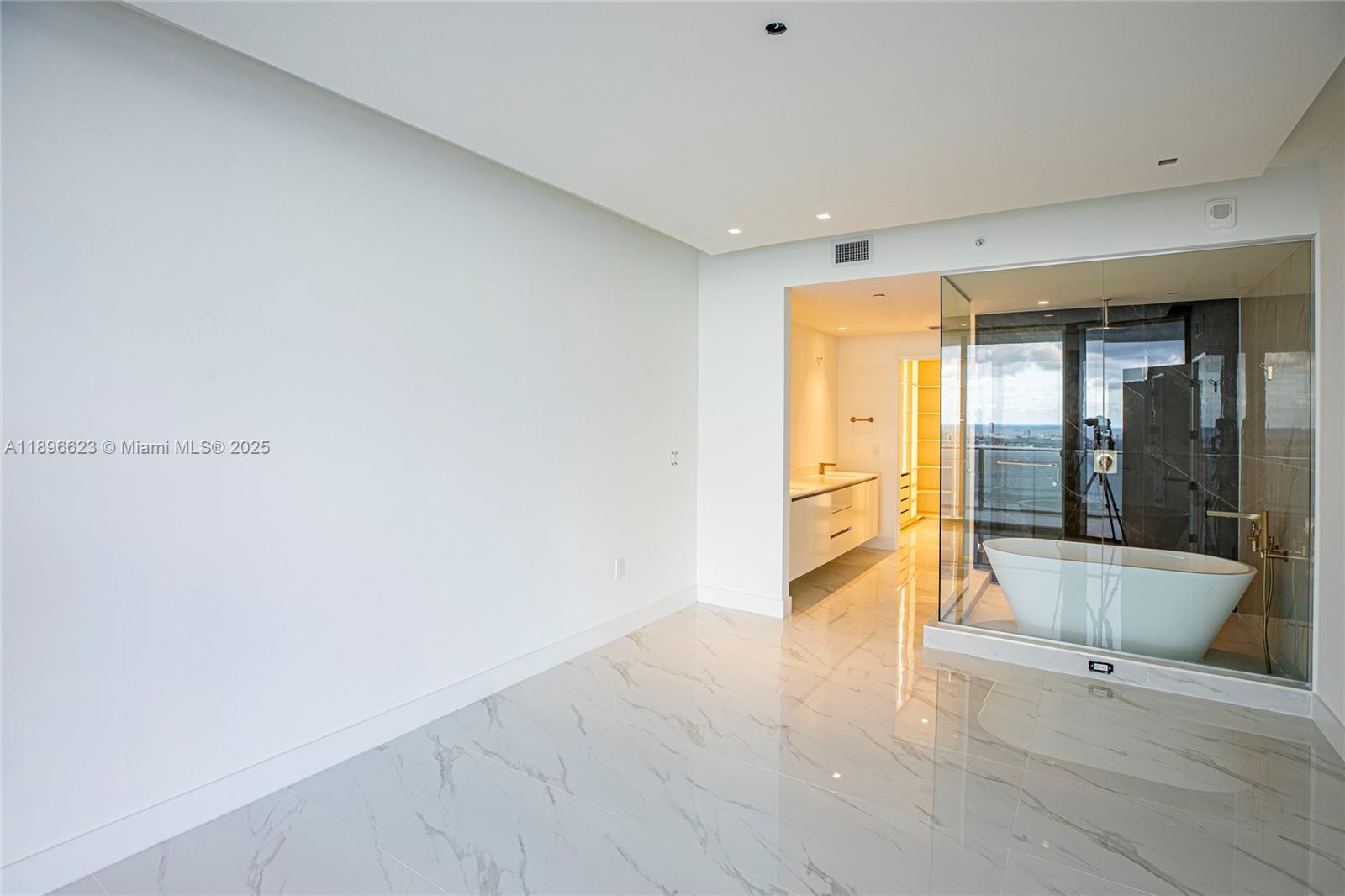 Aria Reserve Miami - Residential