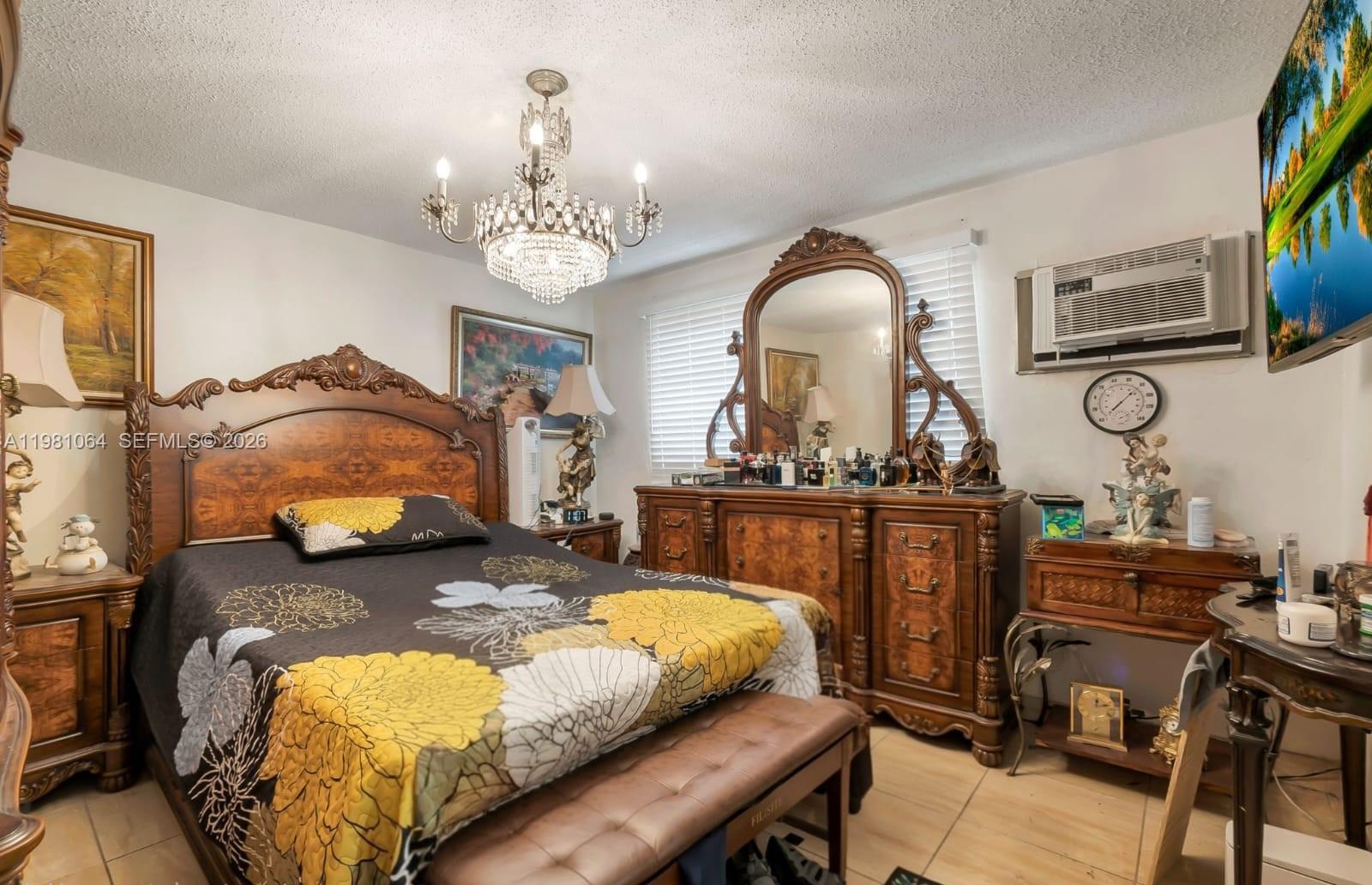 GRAPELAND HEIGHTS - Residential