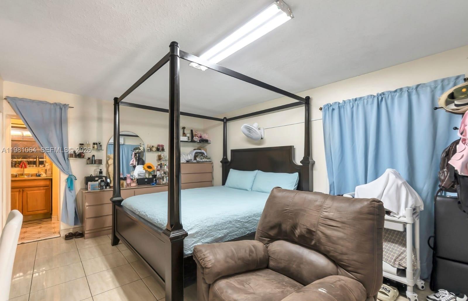 GRAPELAND HEIGHTS - Residential