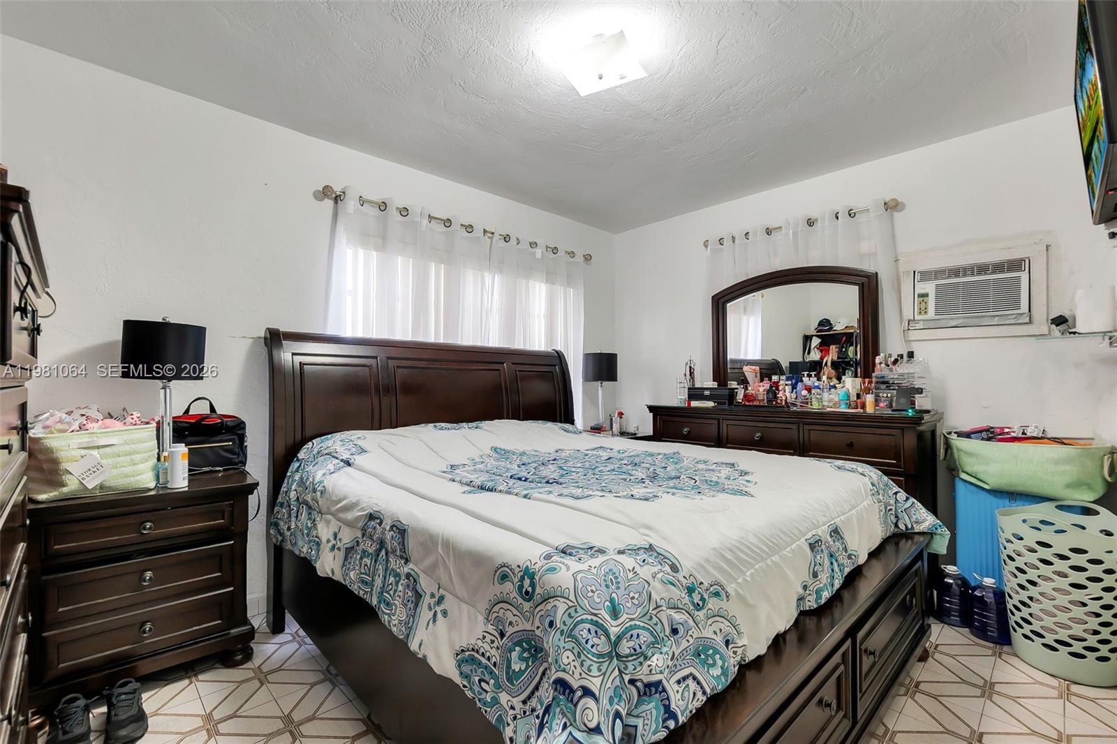 GRAPELAND HEIGHTS - Residential