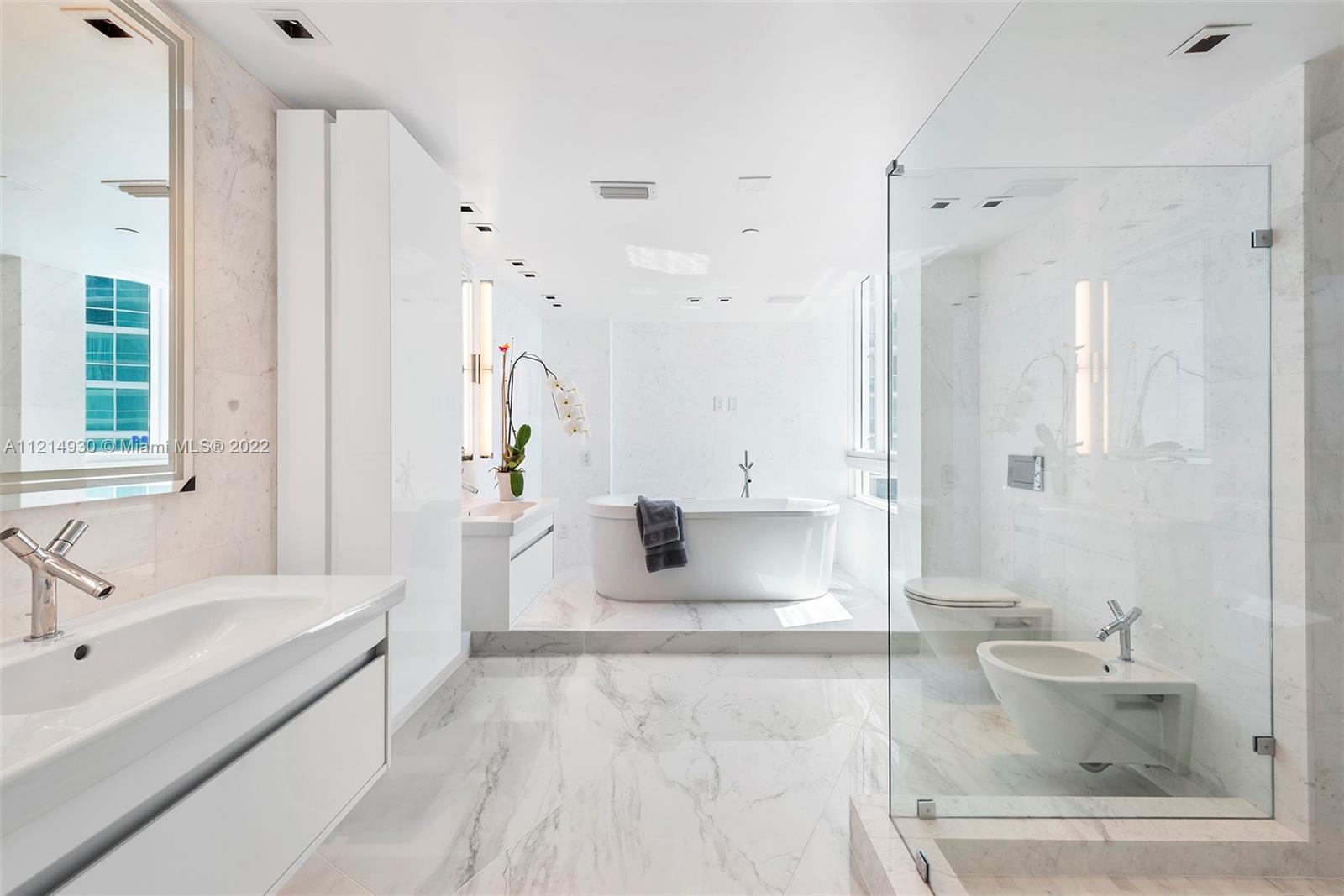 BRISTOL TOWER CONDO - Residential