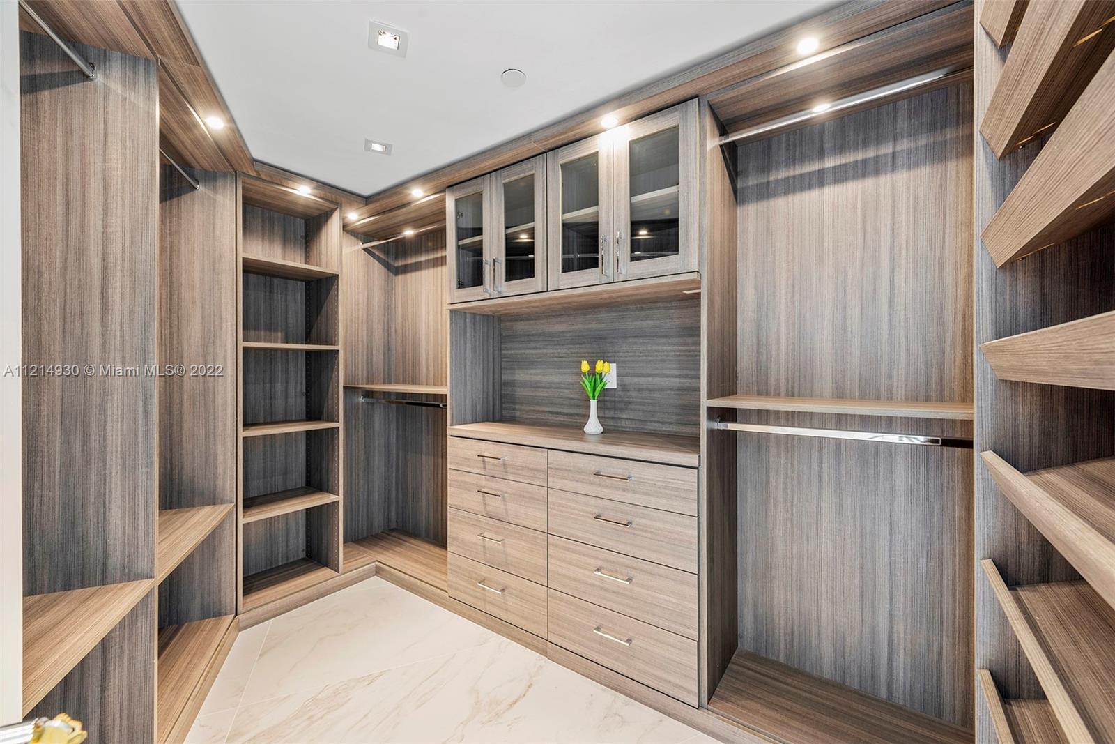 BRISTOL TOWER CONDO - Residential