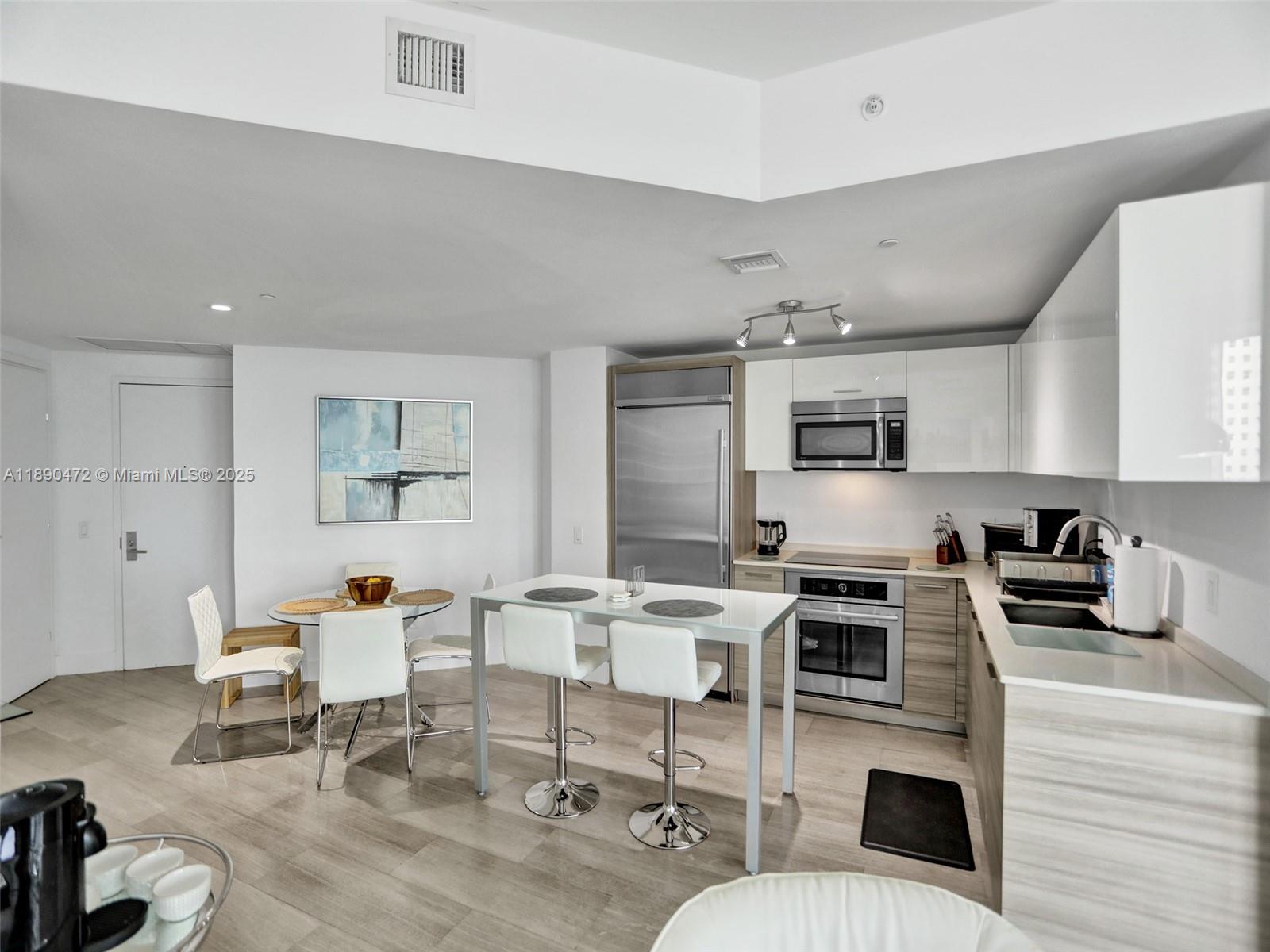 BRICKELLHOUSE CONDO - Residential Lease