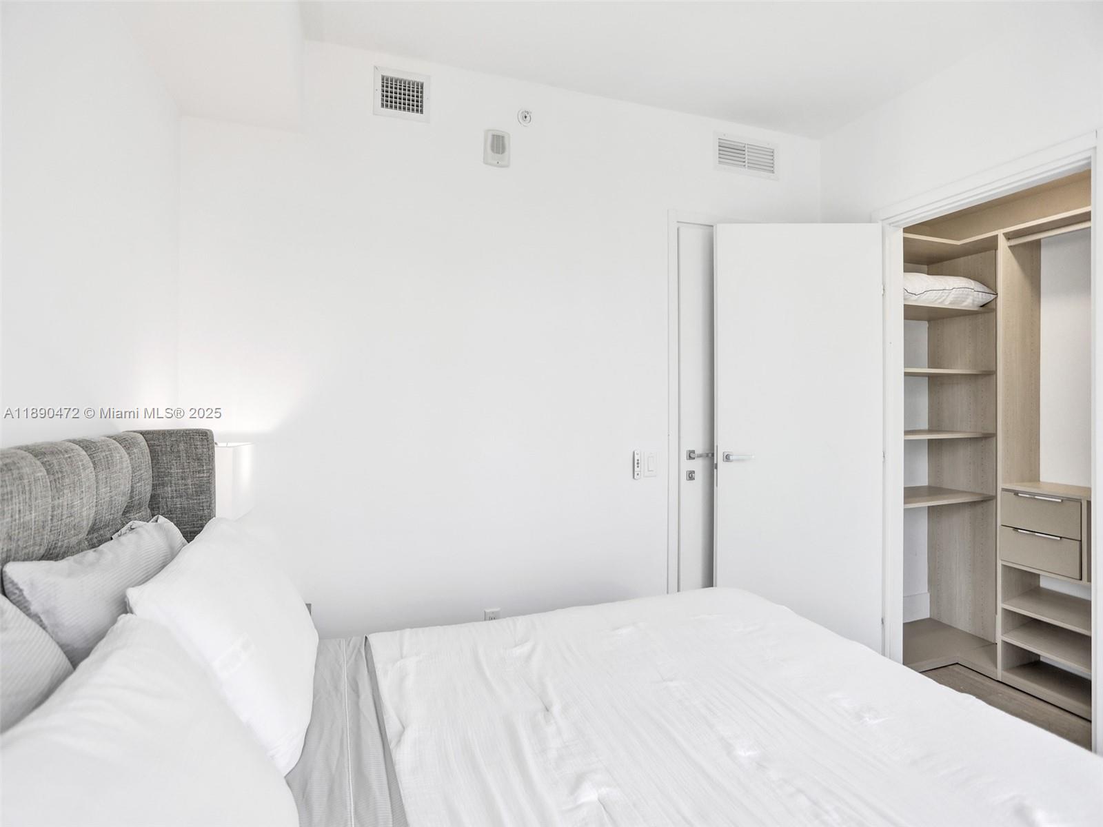 BRICKELLHOUSE CONDO - Residential Lease