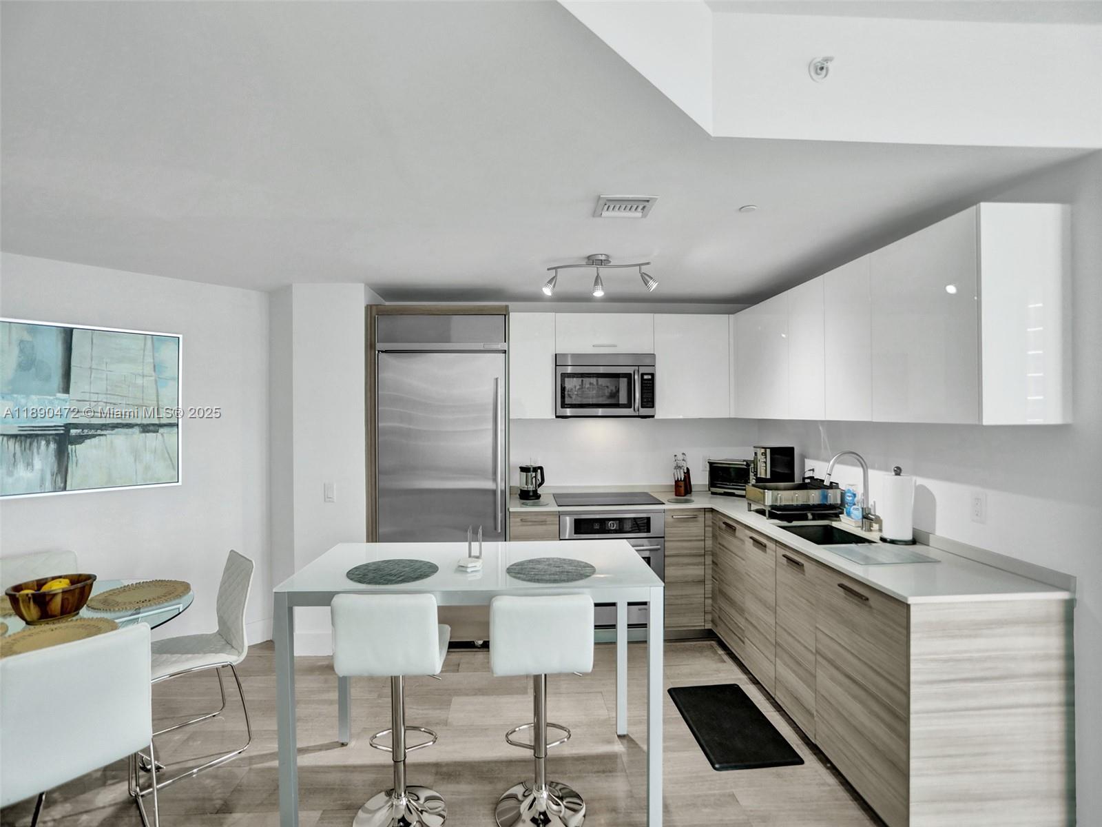 BRICKELLHOUSE CONDO - Residential Lease
