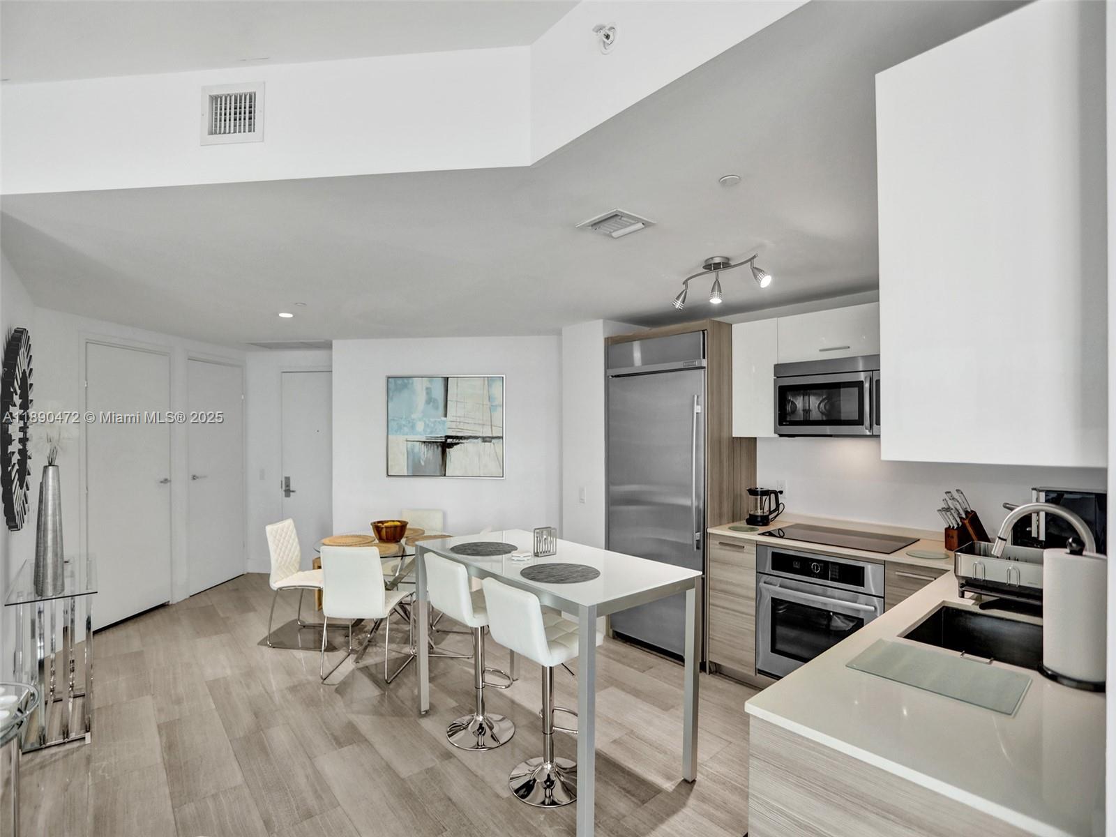 BRICKELLHOUSE CONDO - Residential Lease