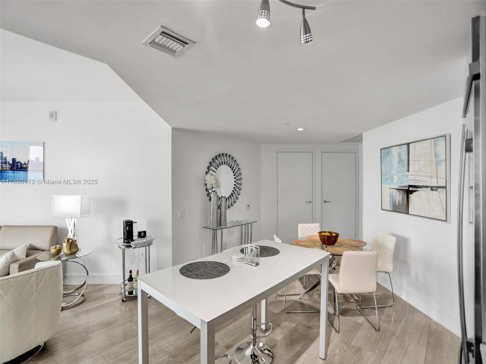 BRICKELLHOUSE CONDO - Residential Lease