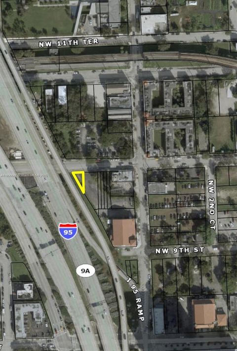 330 NW 10th st Miami FL 33136