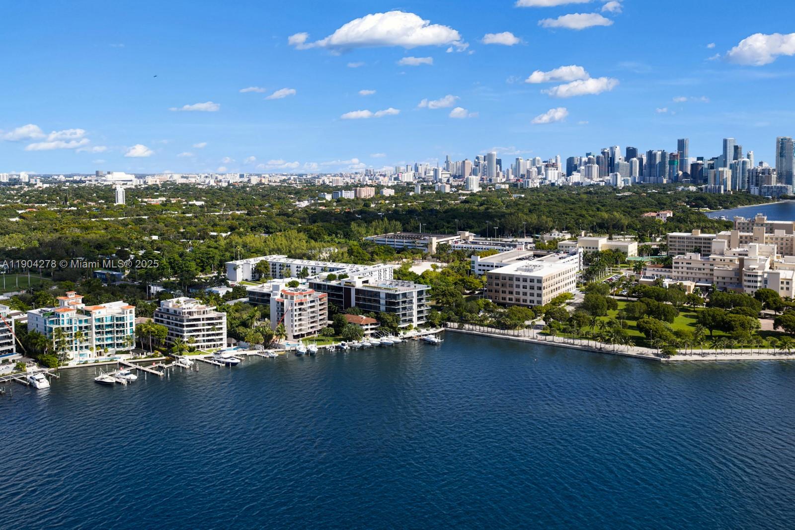 BRICKELLS FLAGLER - Residential