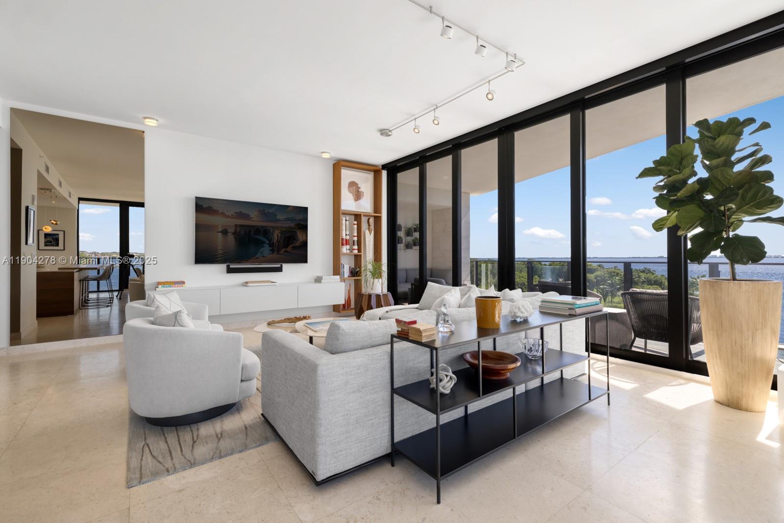 BRICKELLS FLAGLER - Residential