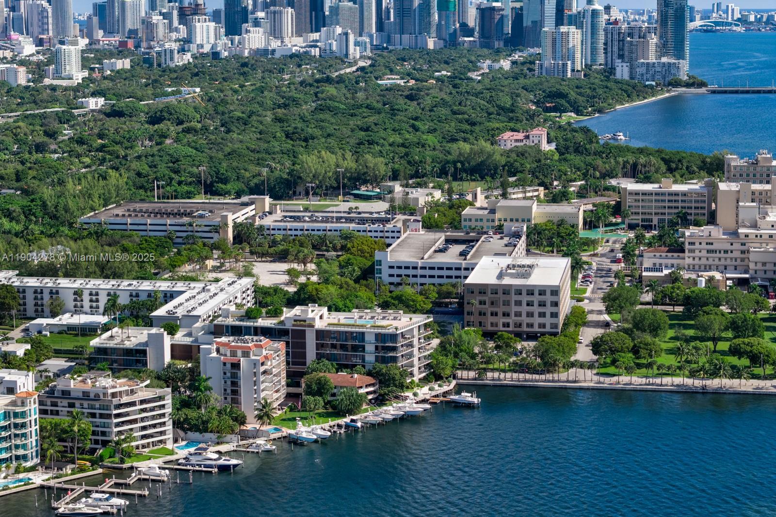 BRICKELLS FLAGLER - Residential