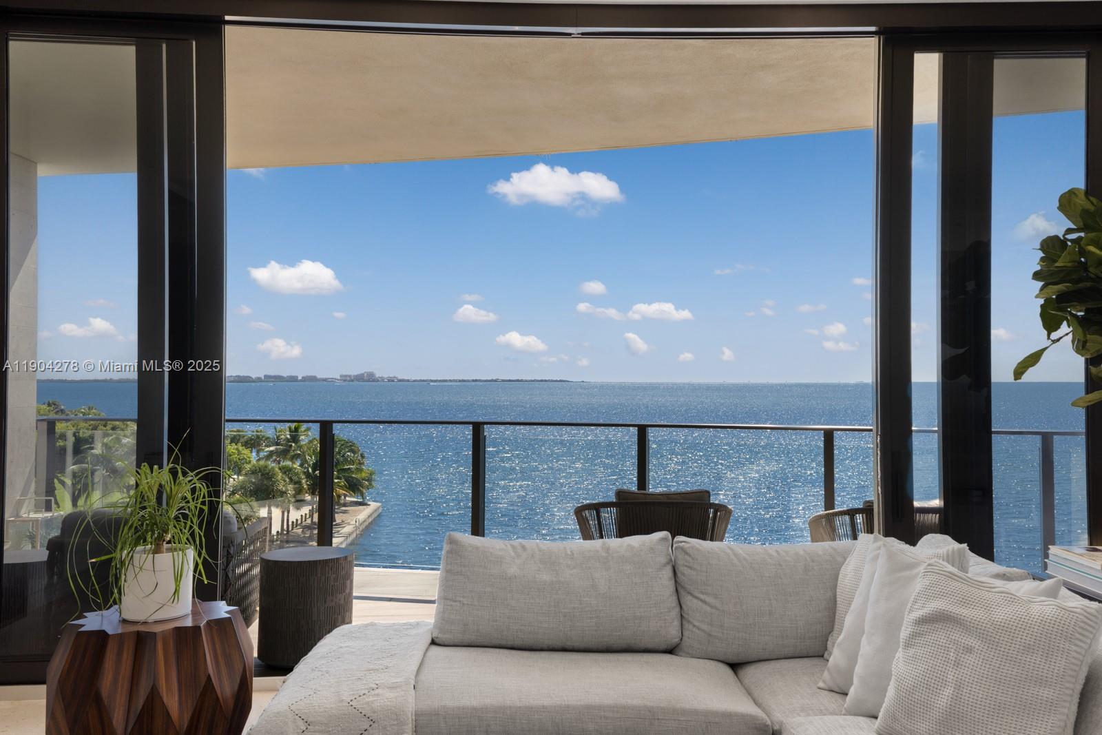 BRICKELLS FLAGLER - Residential