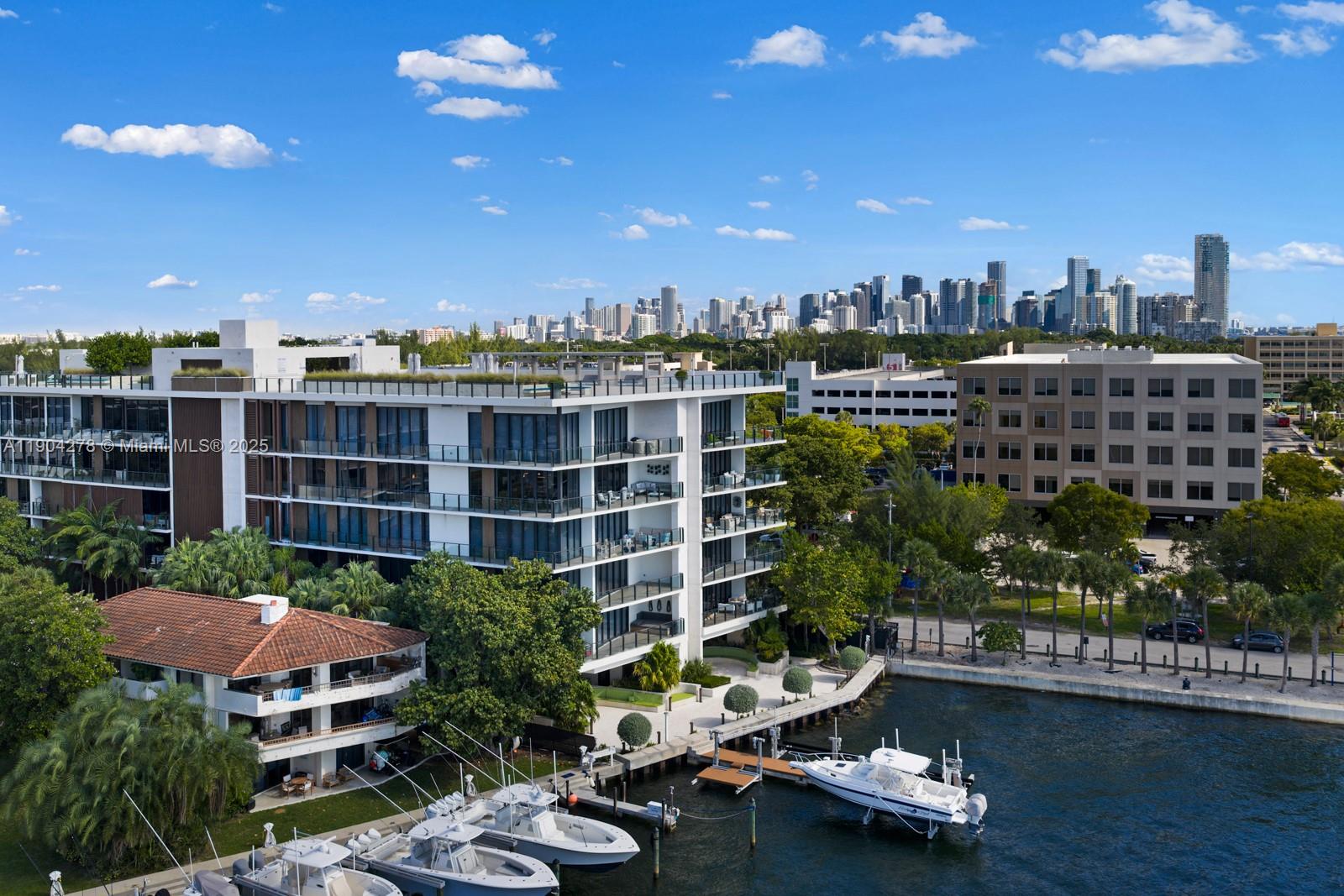 BRICKELLS FLAGLER - Residential