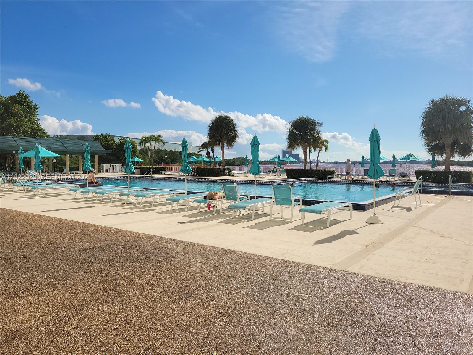 ARLEN HOUSE CONDO - Land