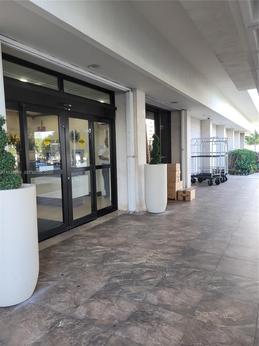 ARLEN HOUSE CONDO - Land