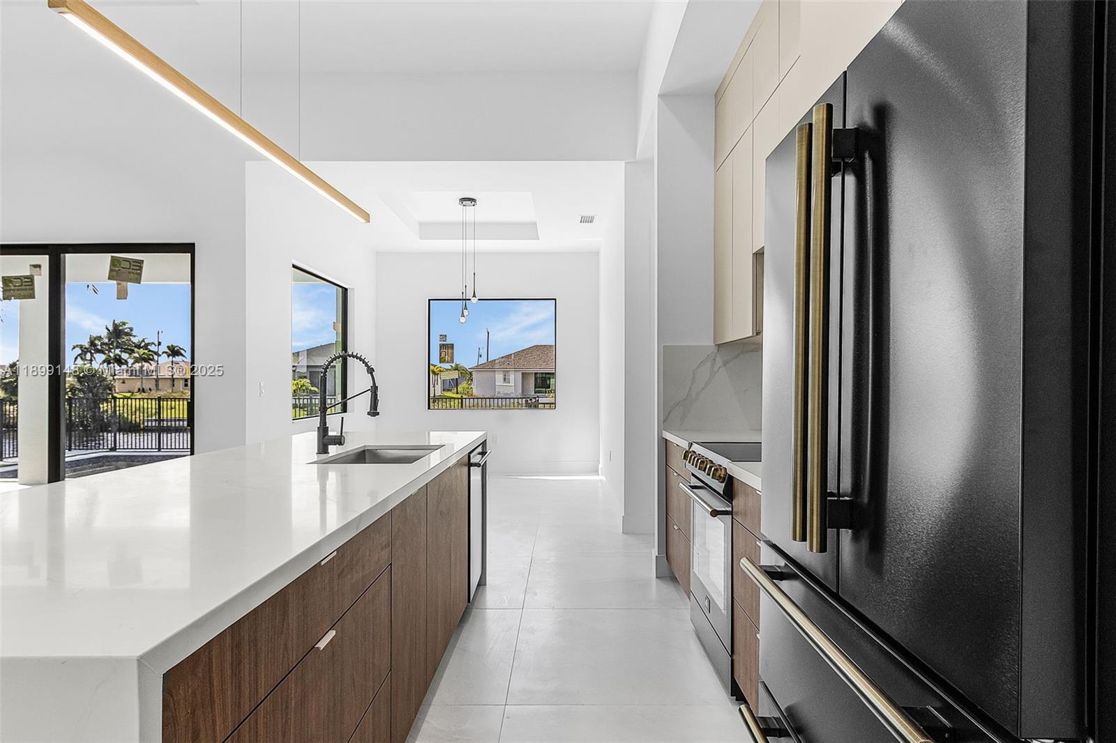 CAPE CORAL UNIT 90 - Residential