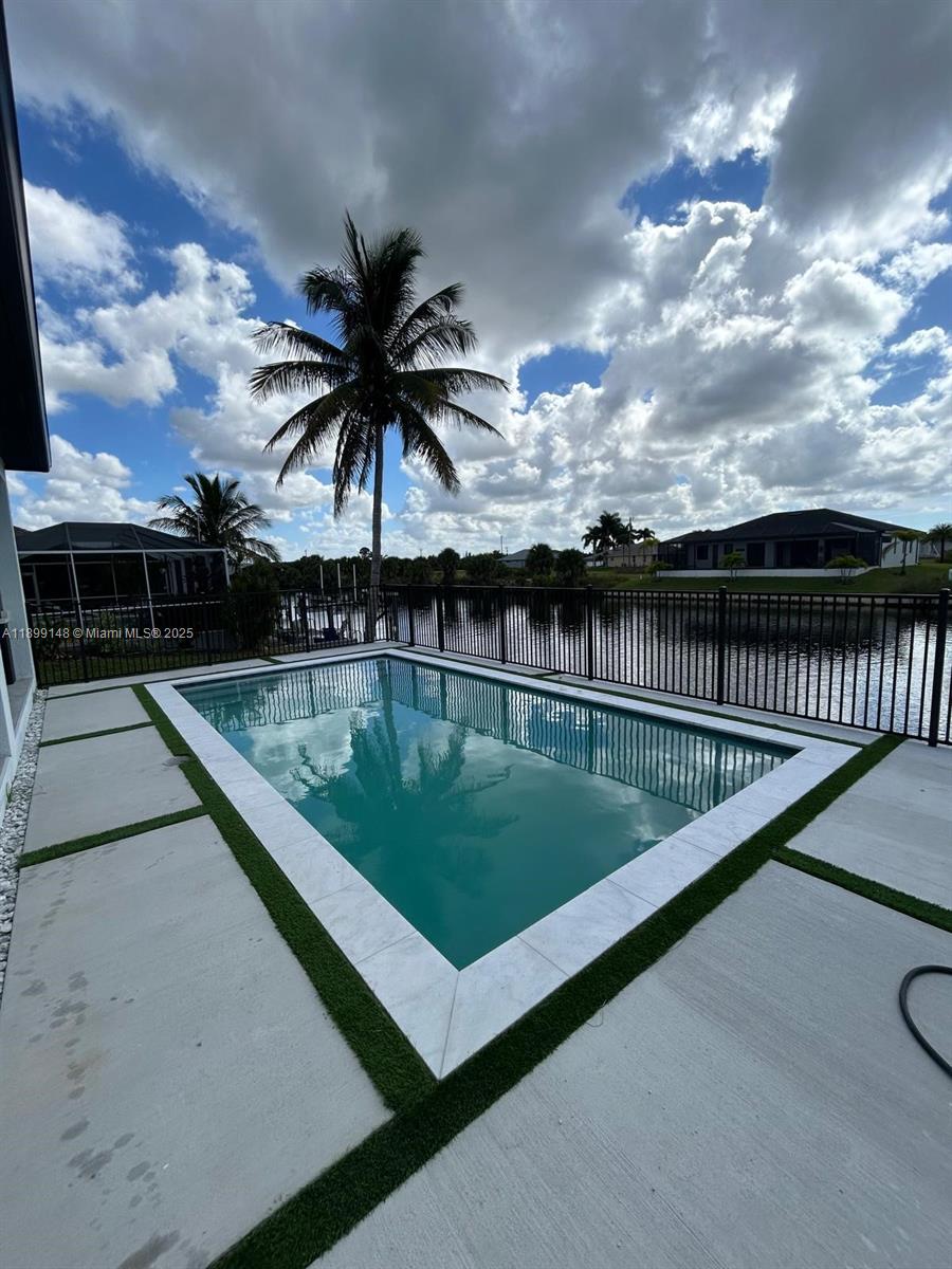 CAPE CORAL UNIT 90 - Residential