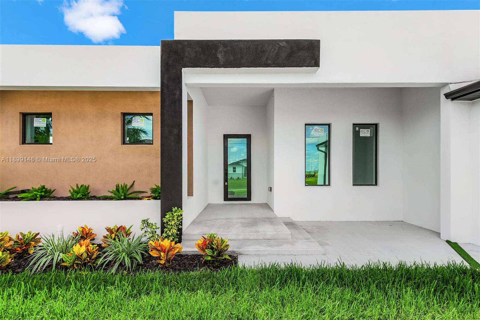 CAPE CORAL UNIT 90 - Residential