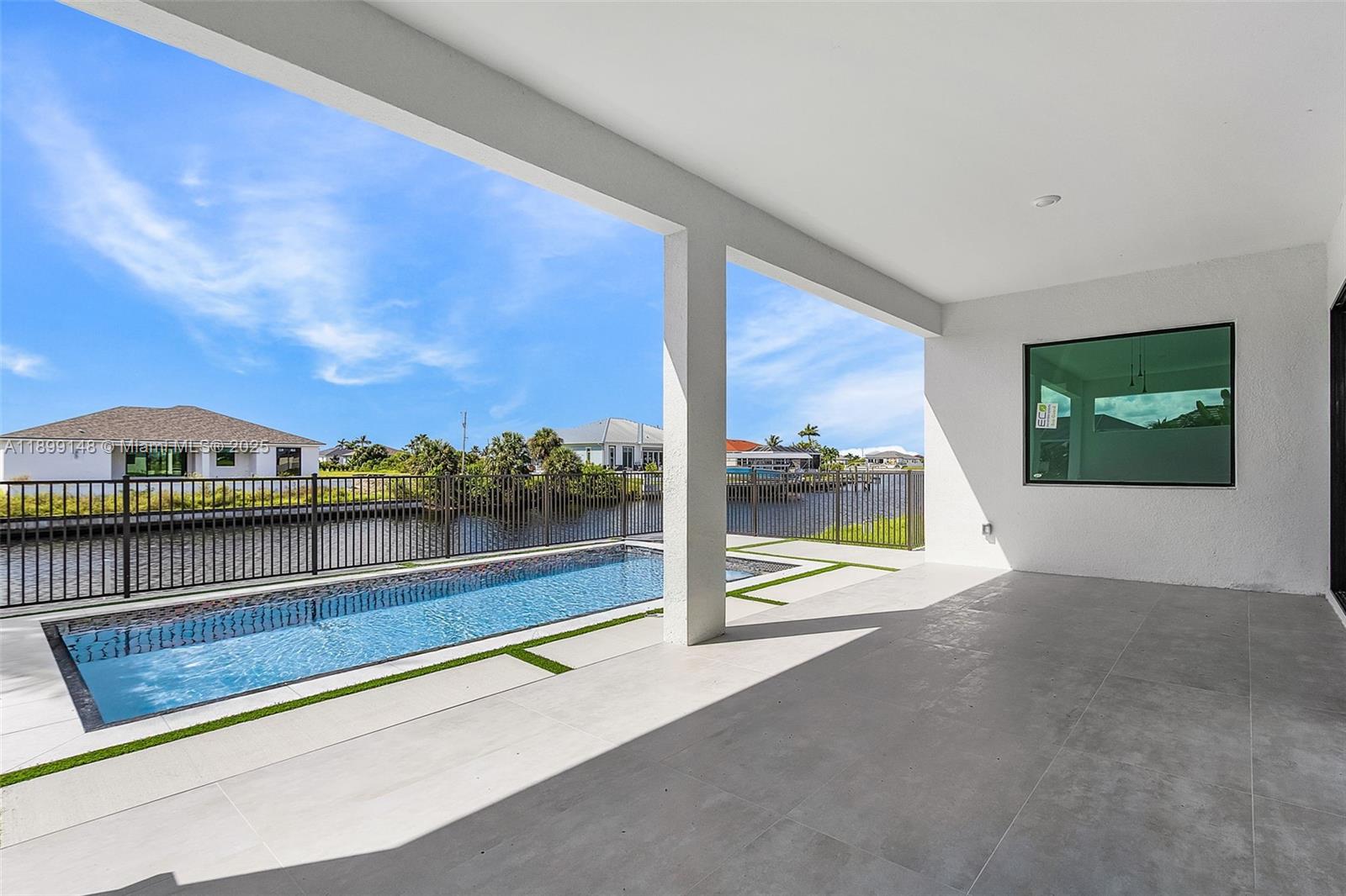 CAPE CORAL UNIT 90 - Residential