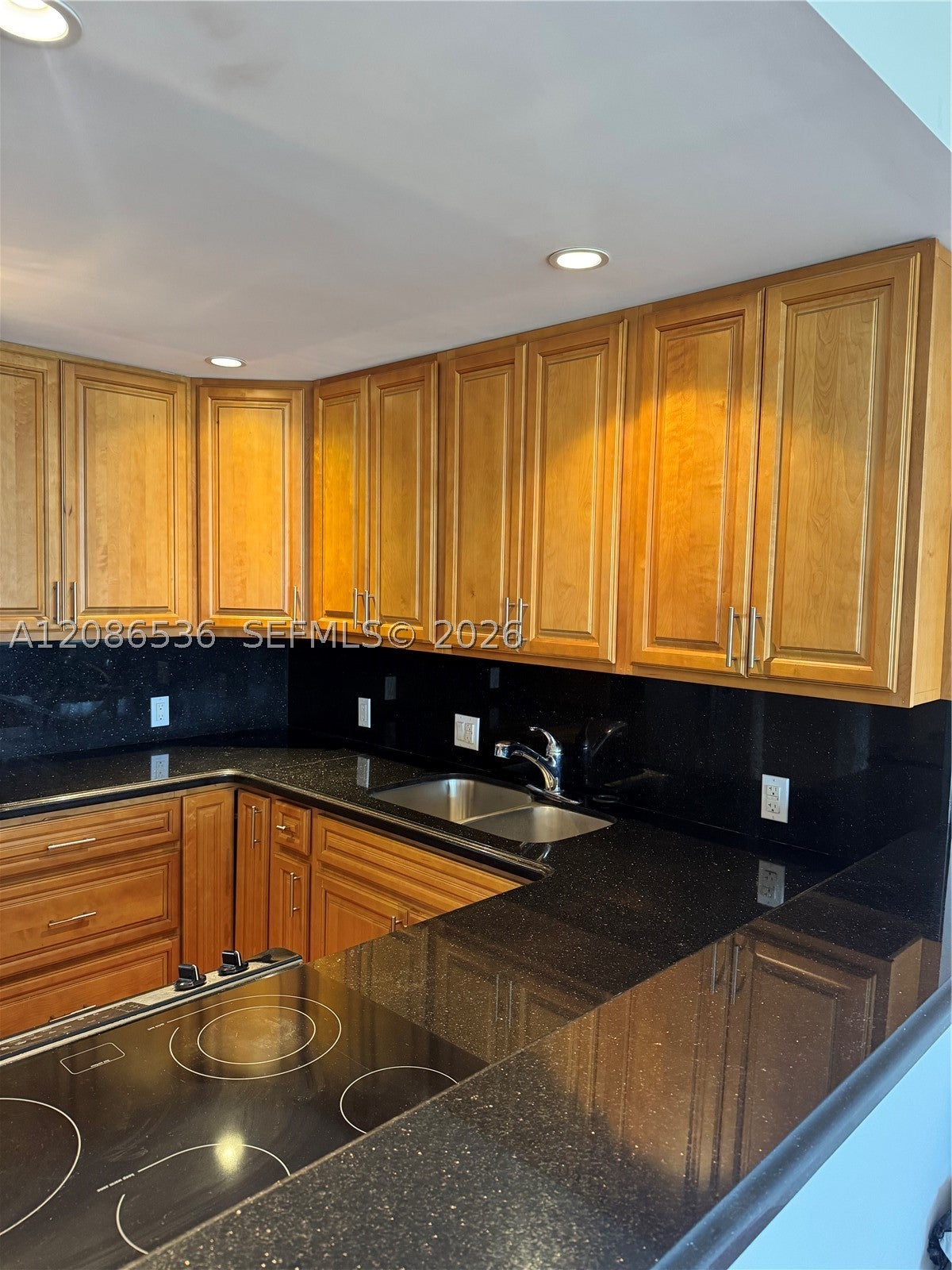 20379 W Country Club Dr 1937