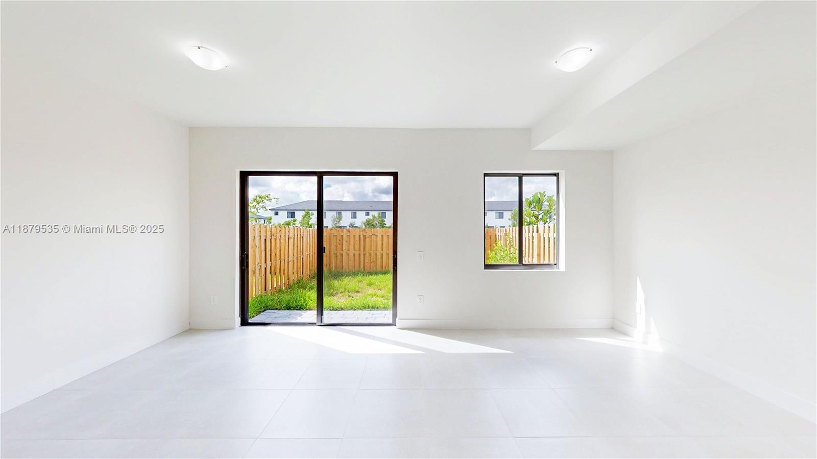 CENTURY PARK SQUARE - Residential