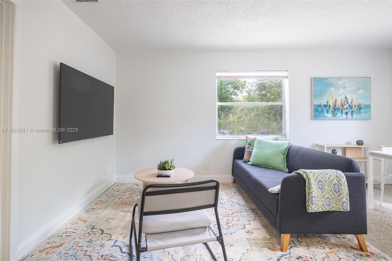 Spacious & Fully Renovated 2 Bed/1 Bath in Riverside Park! This large unit was completely updated in 2024 and comes fully furnished but can also be rented unfurnished. Features a private electrical meter, a shared backyard with an outdoor dining area and BBQ, and a laundry room with washer & dryer. Includes one assigned parking space. Prime location near Downtown Ft. Lauderdale, marine centers, Las Olas Blvd, and the beaches, with easy access to I-95.