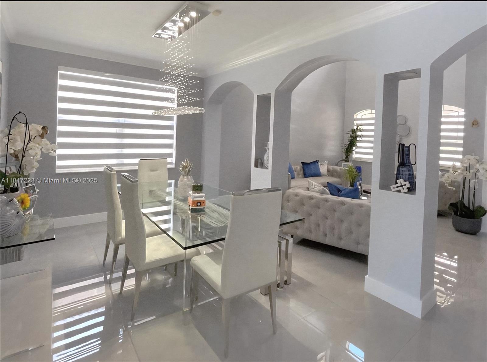 KENDALL COUNTRY ESTATES. - Residential