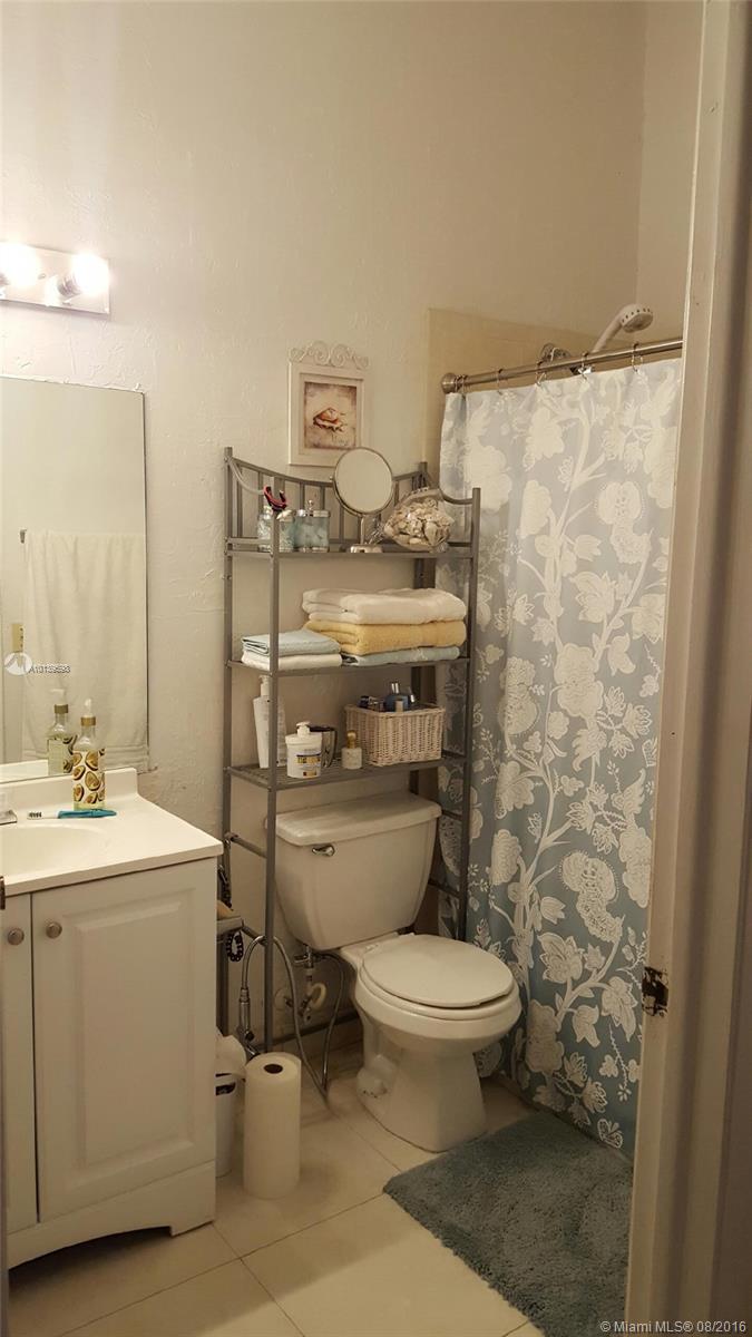 Westwind Lakes Garden Hom - Residential Lease