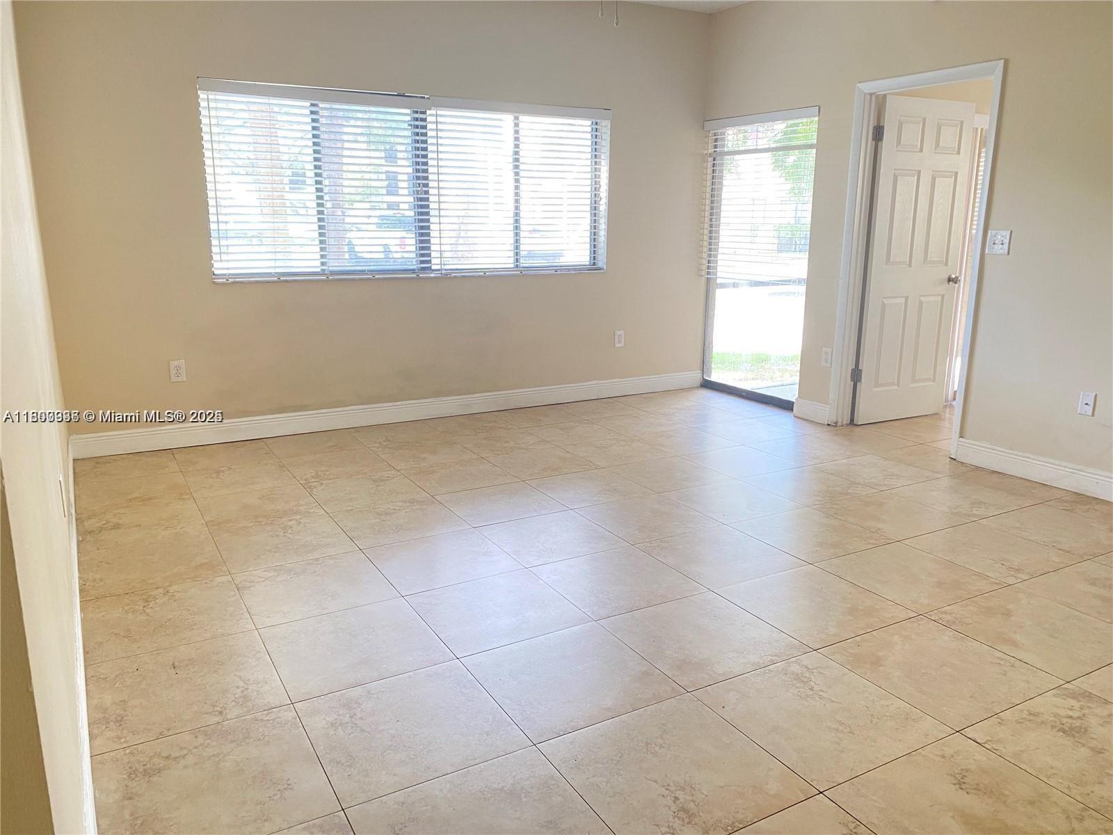 MARINA OAKS CONDO - Residential Lease