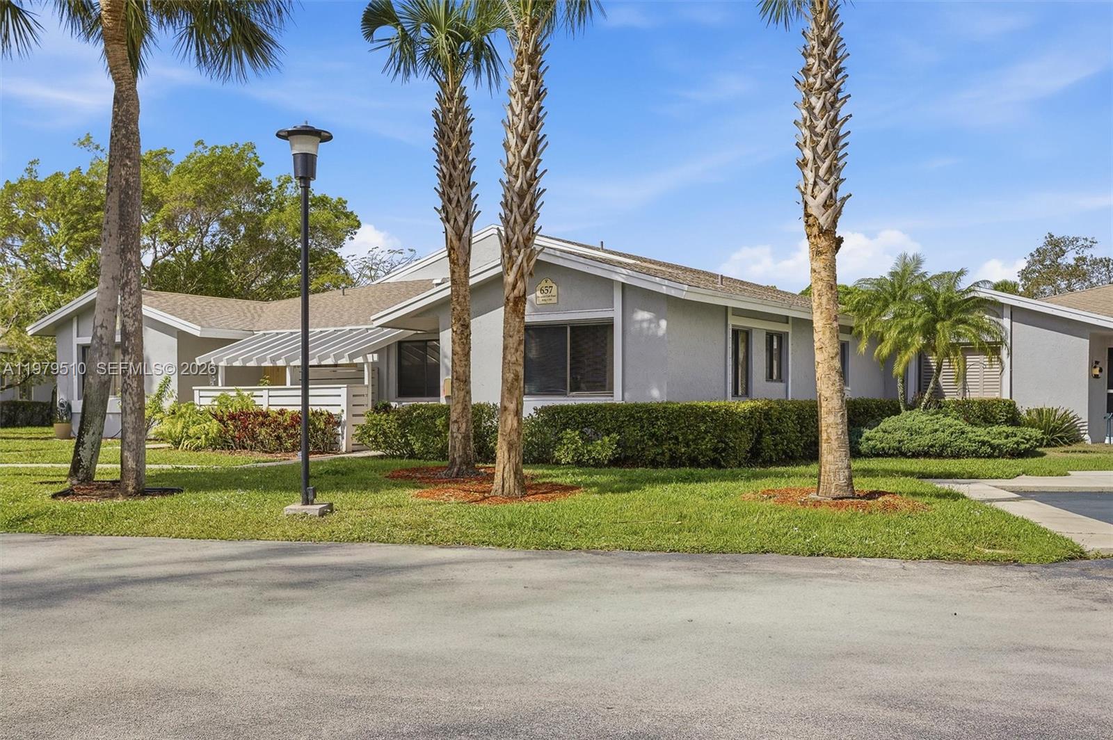 VILLAS OF BONAVENTURE AT - Residential