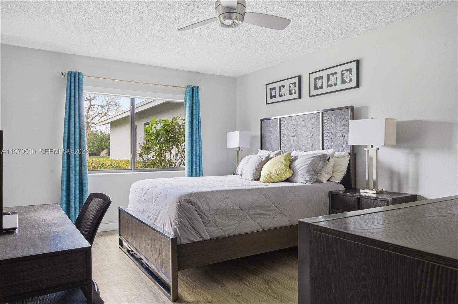 VILLAS OF BONAVENTURE AT - Residential