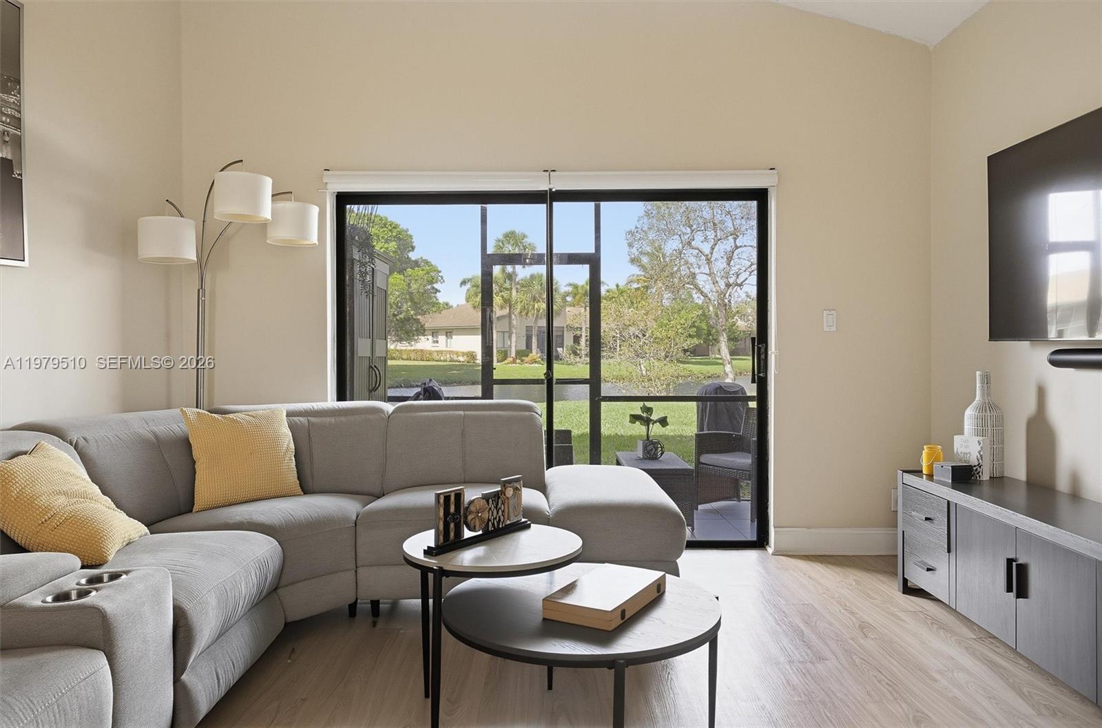 VILLAS OF BONAVENTURE AT - Residential