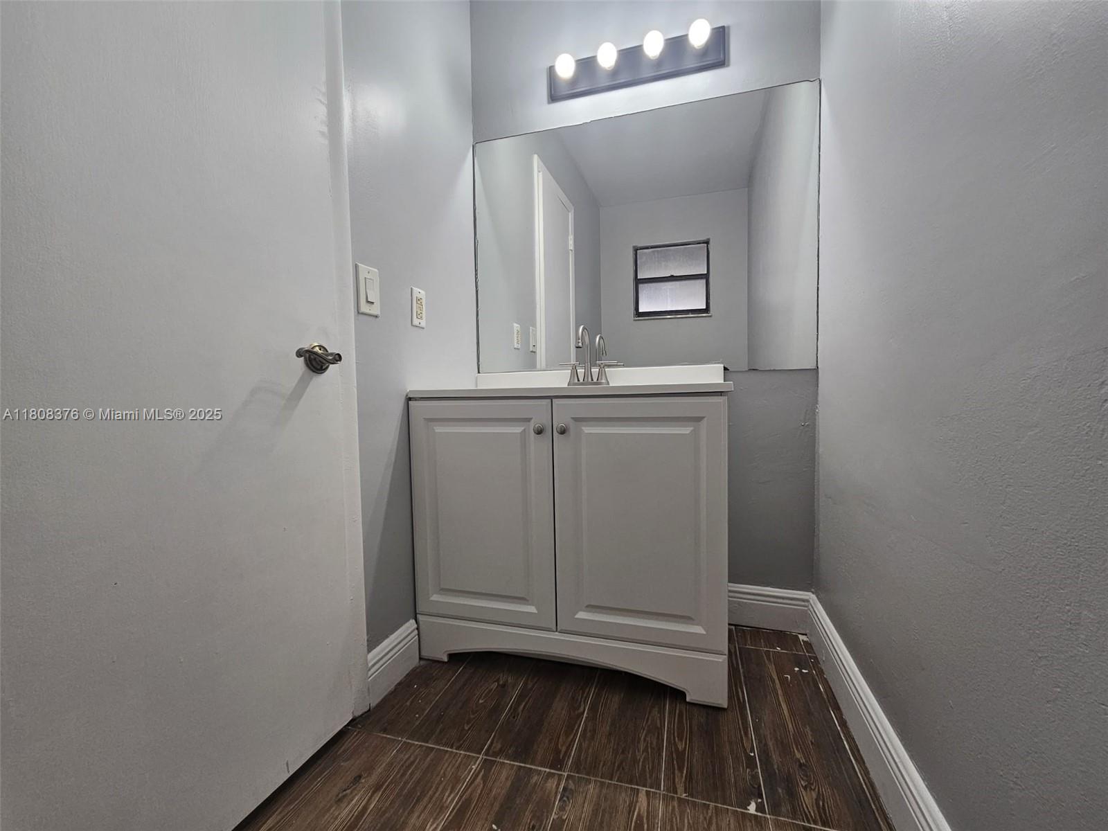 REDBRIDGE - Residential