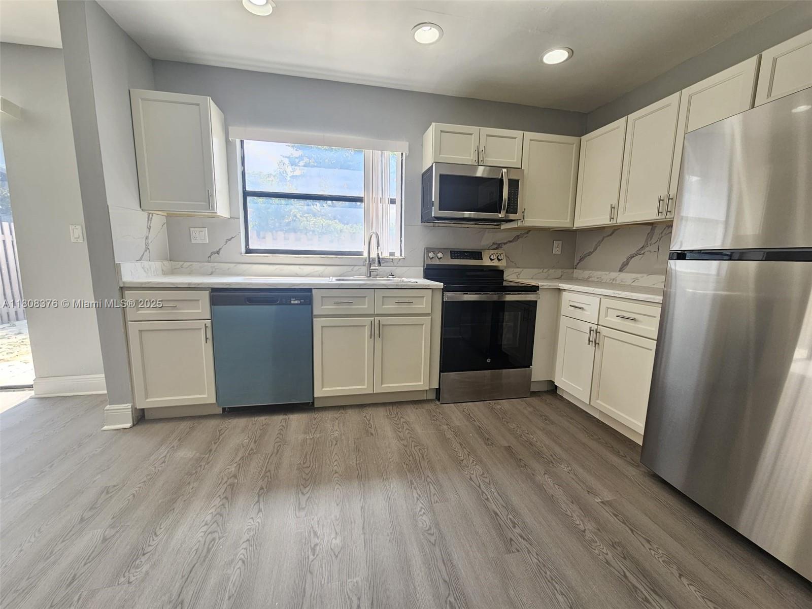 REDBRIDGE - Residential