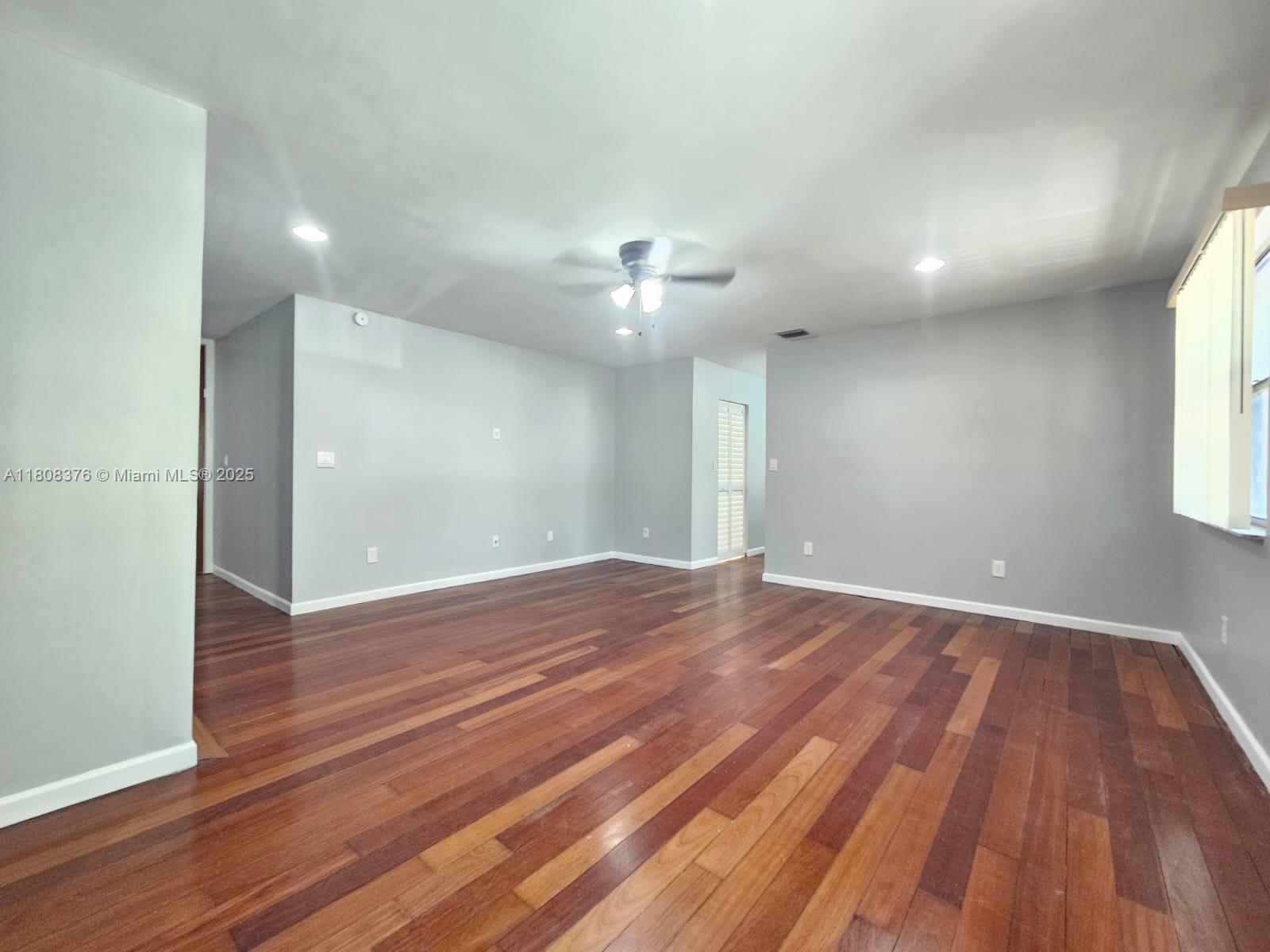 REDBRIDGE - Residential