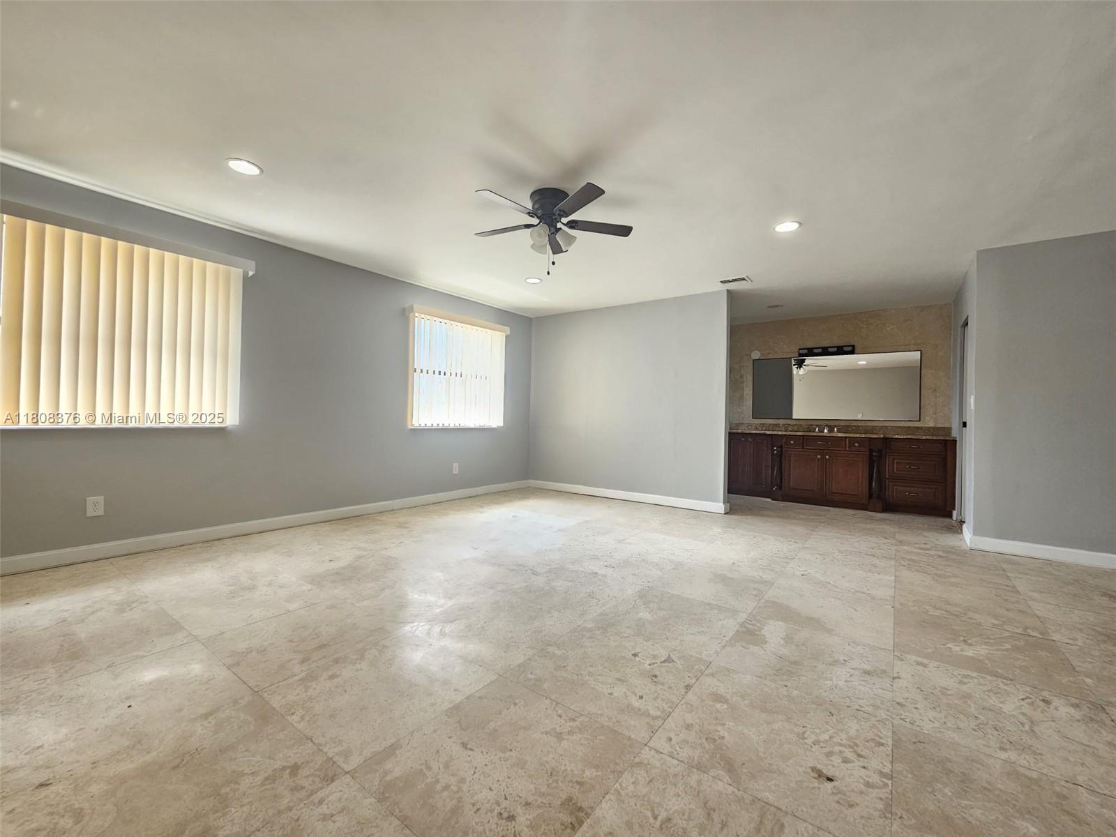 REDBRIDGE - Residential